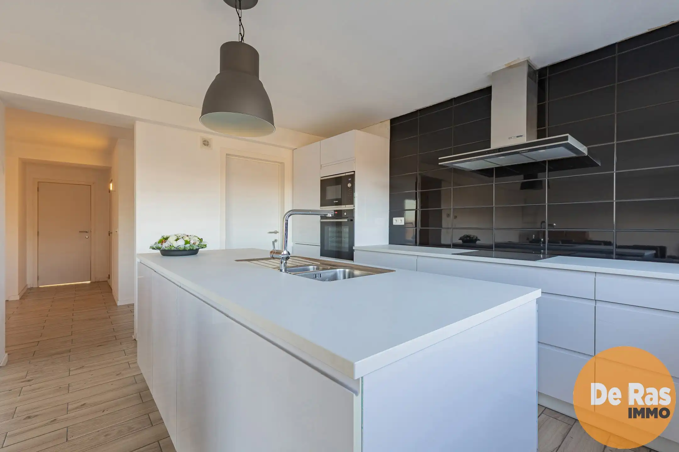 NIEUWERKERKEN - Lichtrijk appartement op 2de verdieping  foto 4