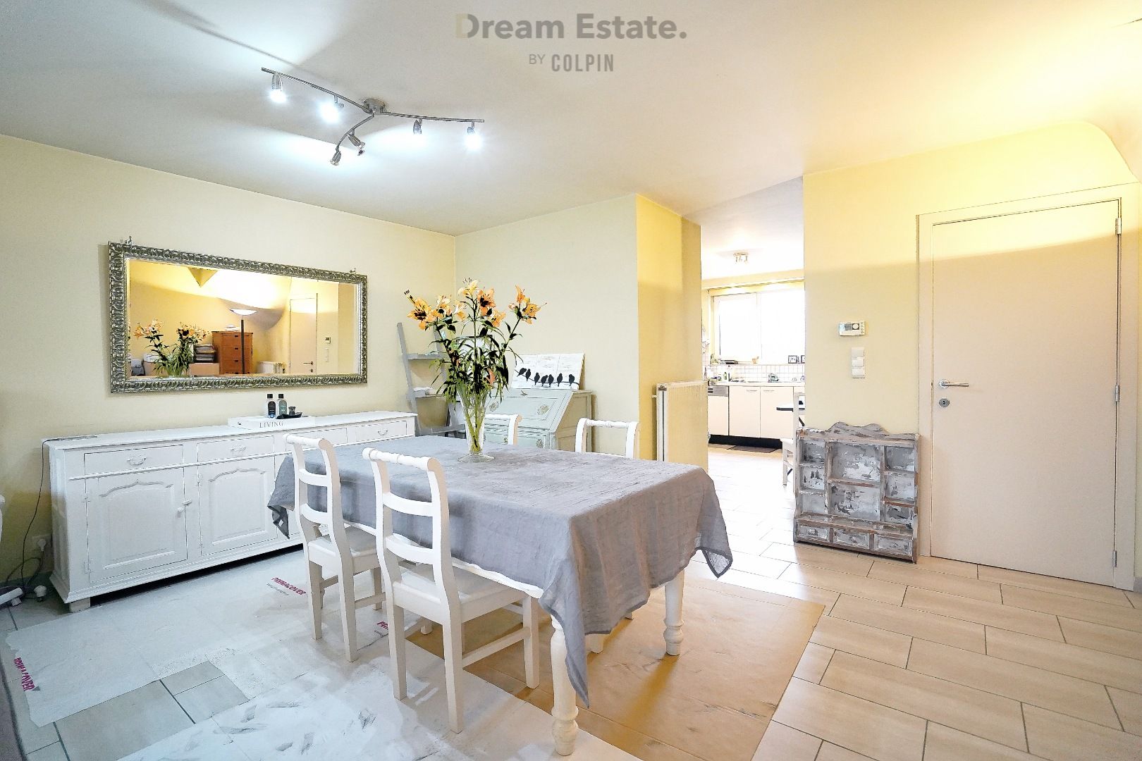 Half open woning met zonnige tuin foto 5