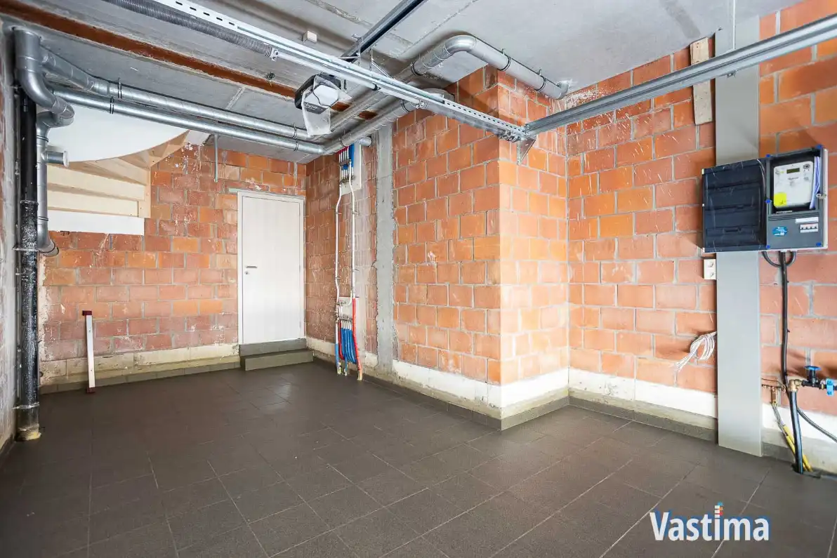 Nieuwbouw gesloten woning met 3 slaapkamers, garage en tuin foto 27