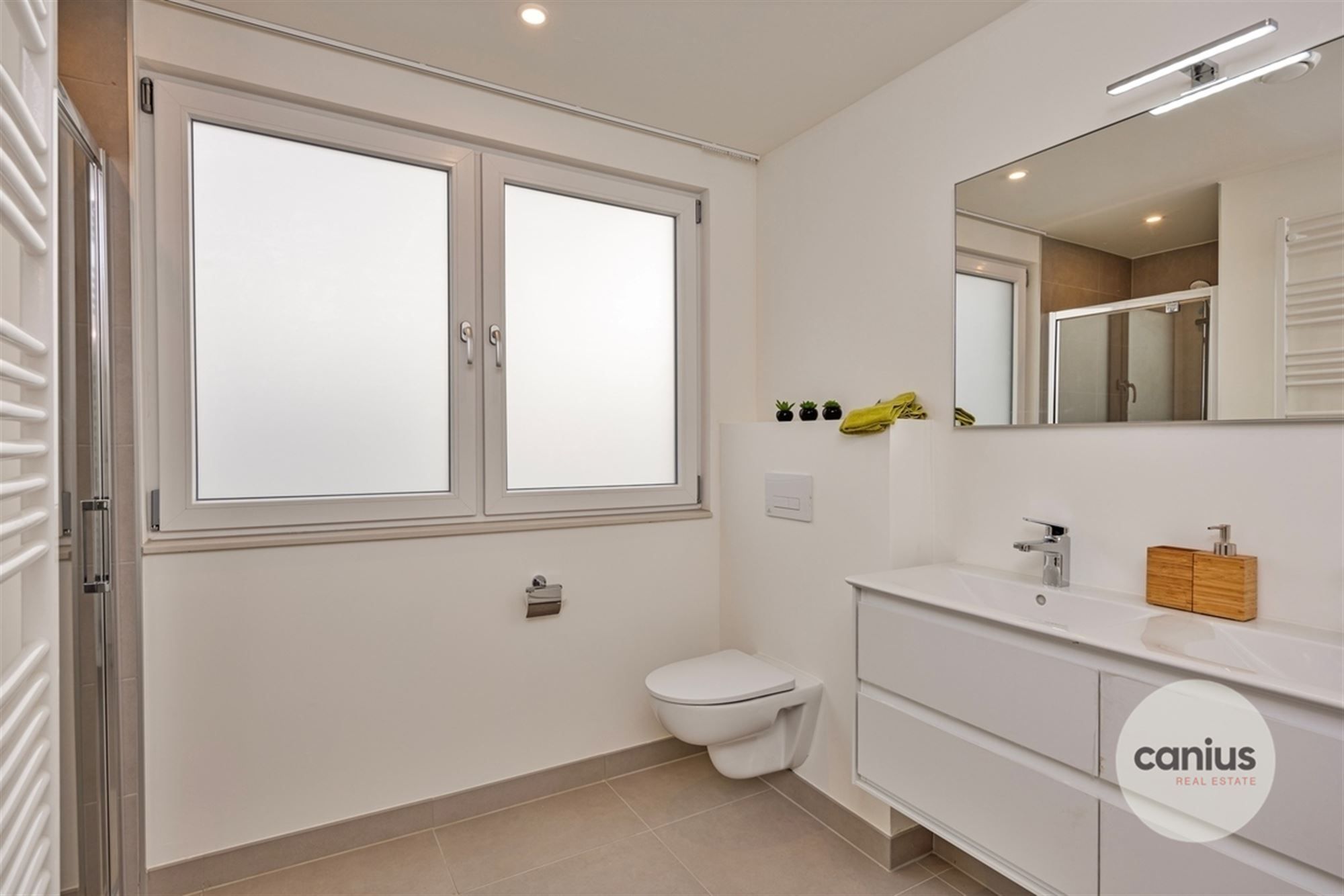 HEDENDAAGSE & ENERGIEZUINIGE WONING MET 4 SLKS foto 11