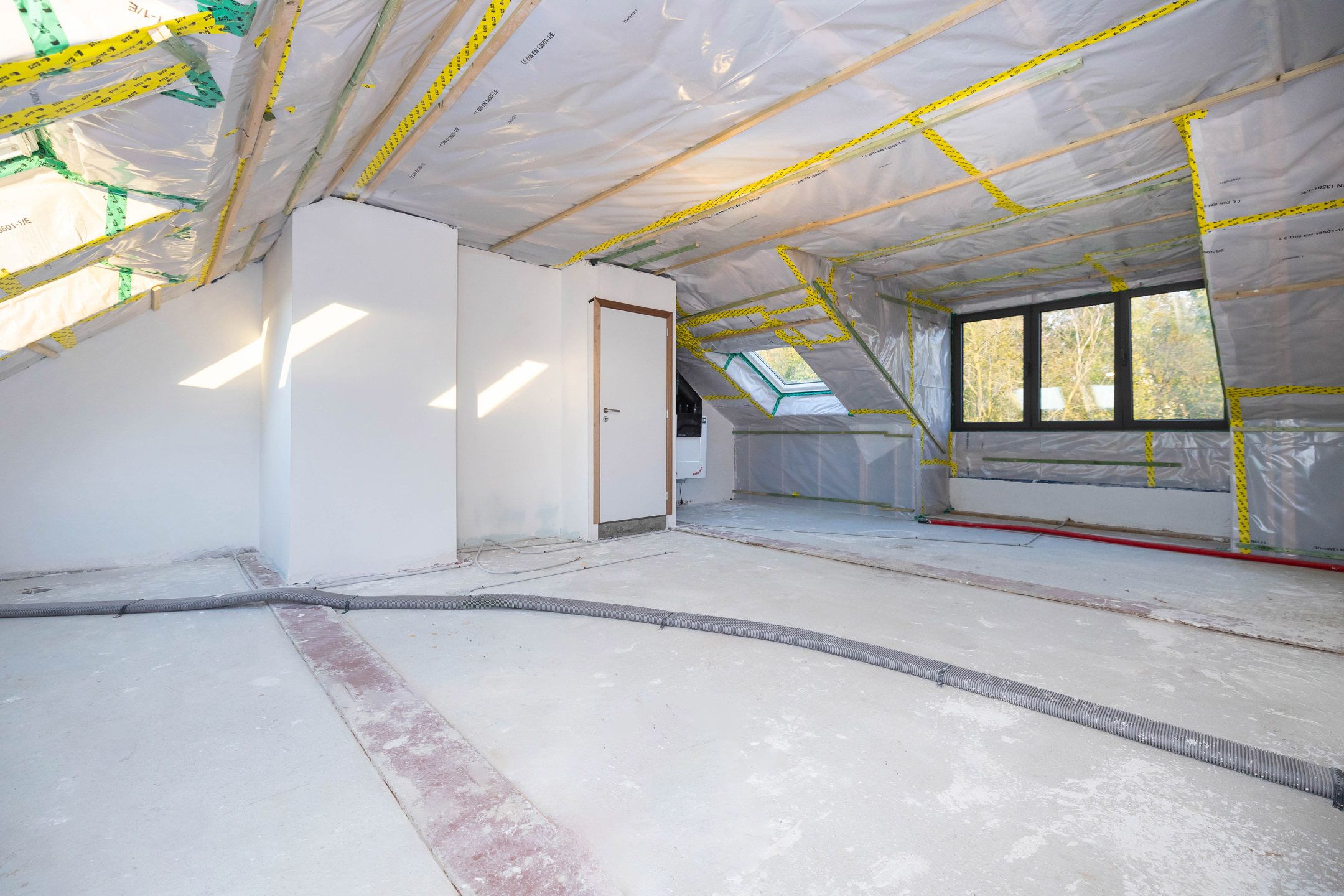 Een gezellige ruimt in het hart van Neder-Over-Heembeek! foto 22