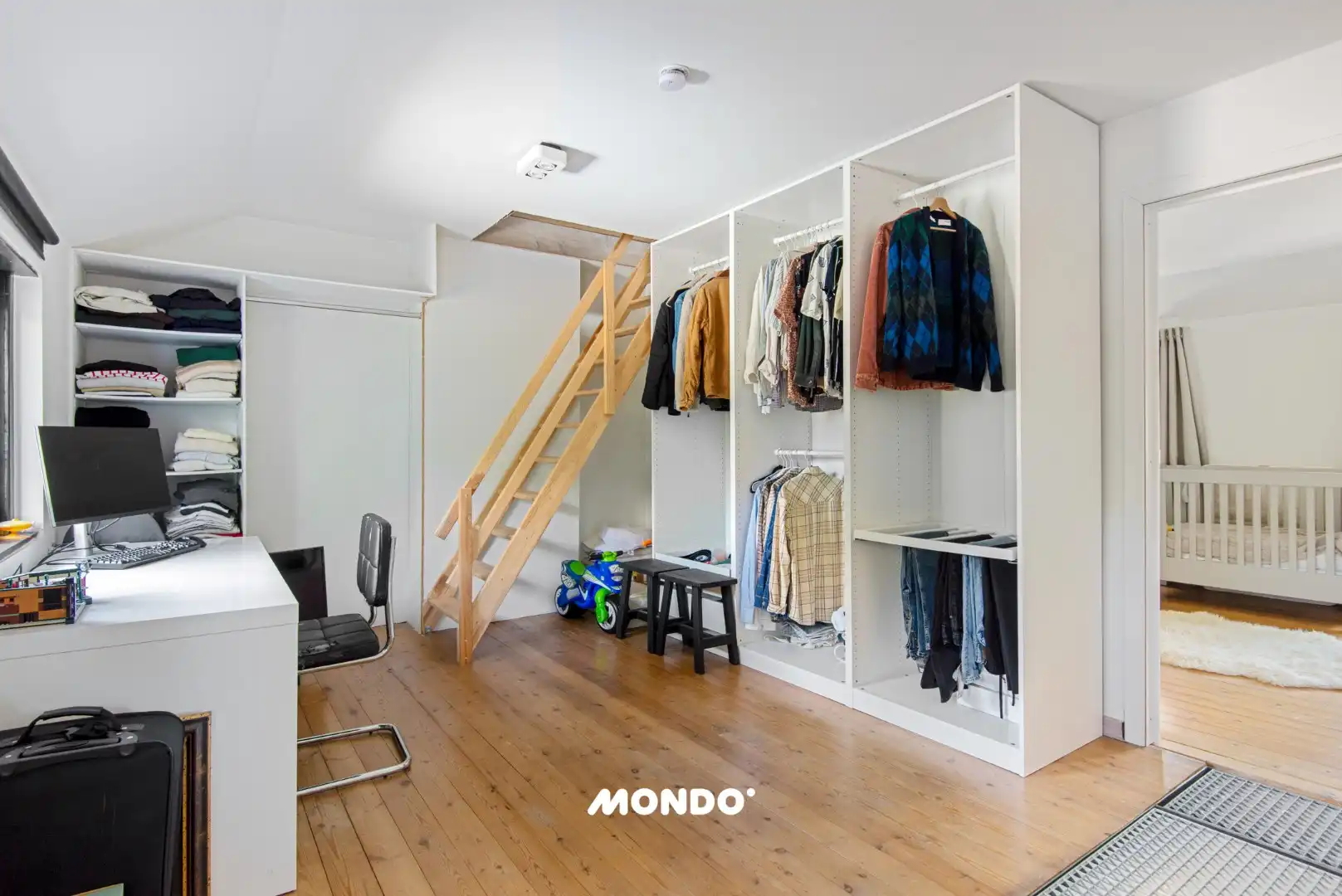 Instapklare halfopen woning met zonnige westgerichte tuin! foto 12