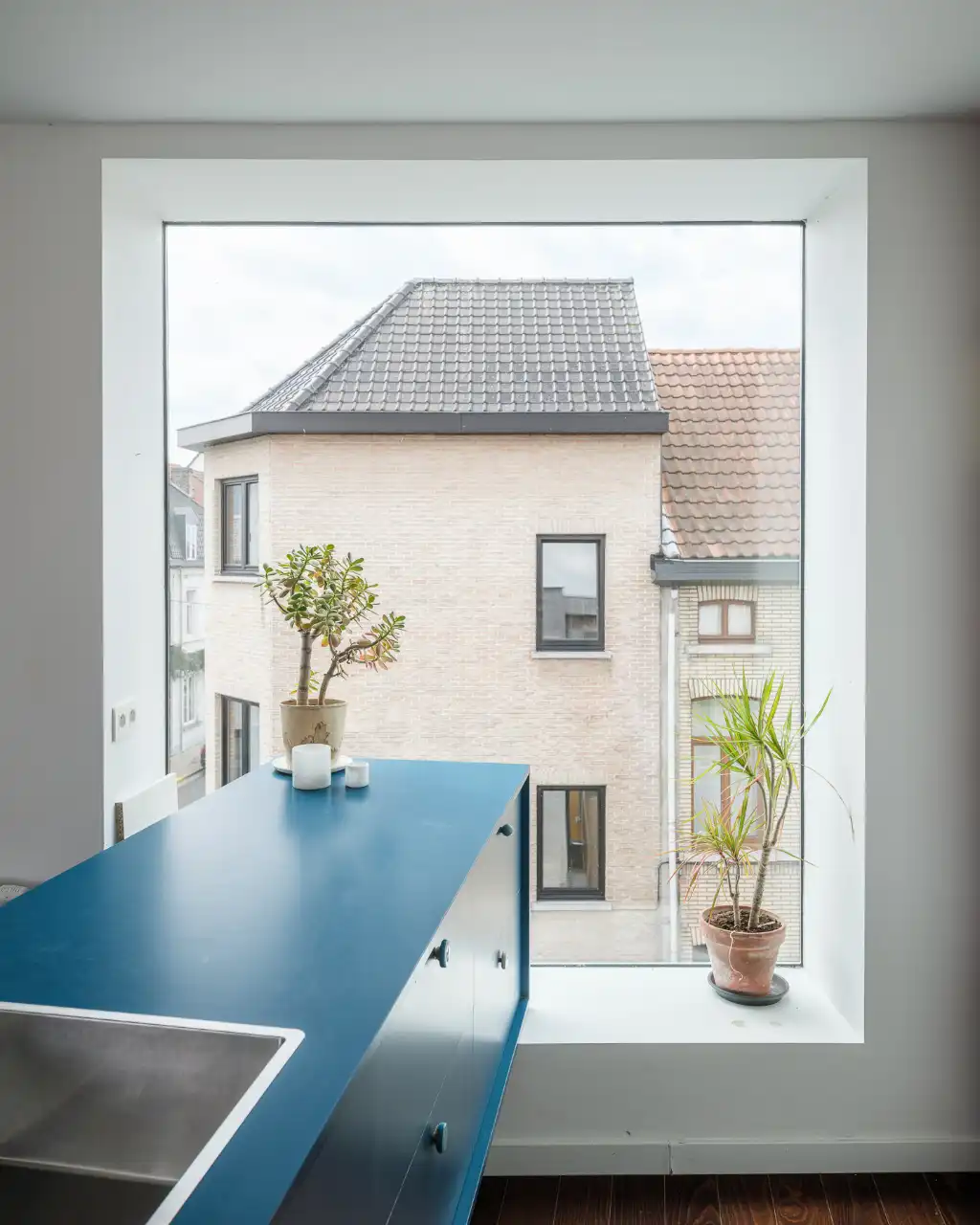 Uniek aanbod - Combinatie van een multifunctioneel gelijkvloers met bovengelegen woongedeelte. foto 4