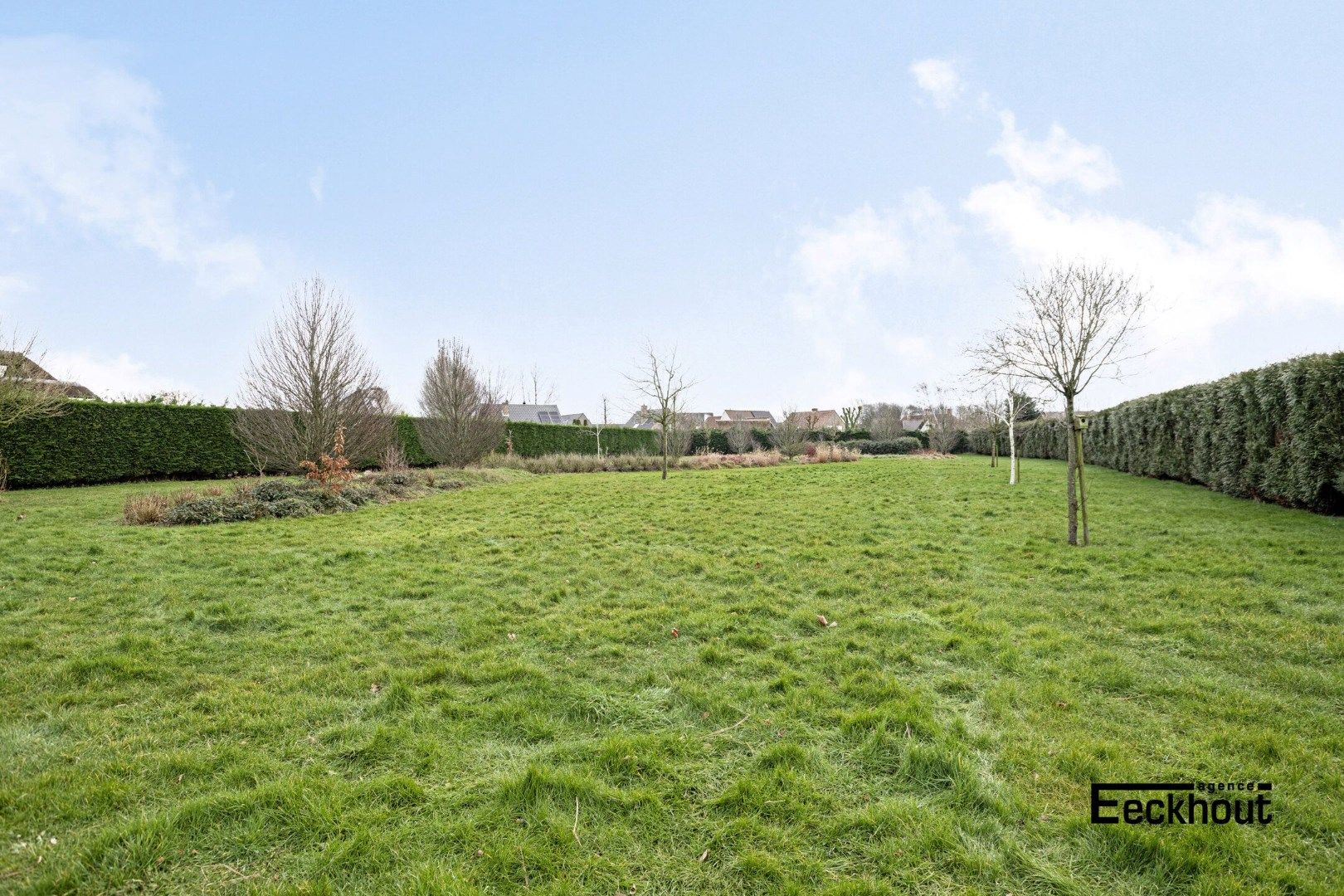 Luxe villa in De Haan met binnenzwembad, 4 slaapkamers, gerenoveerd in 1991, EPC-waarde 222.00, energielabel C, 2 badkamers, 2 garages, perceeloppervlakte 8013  foto 22