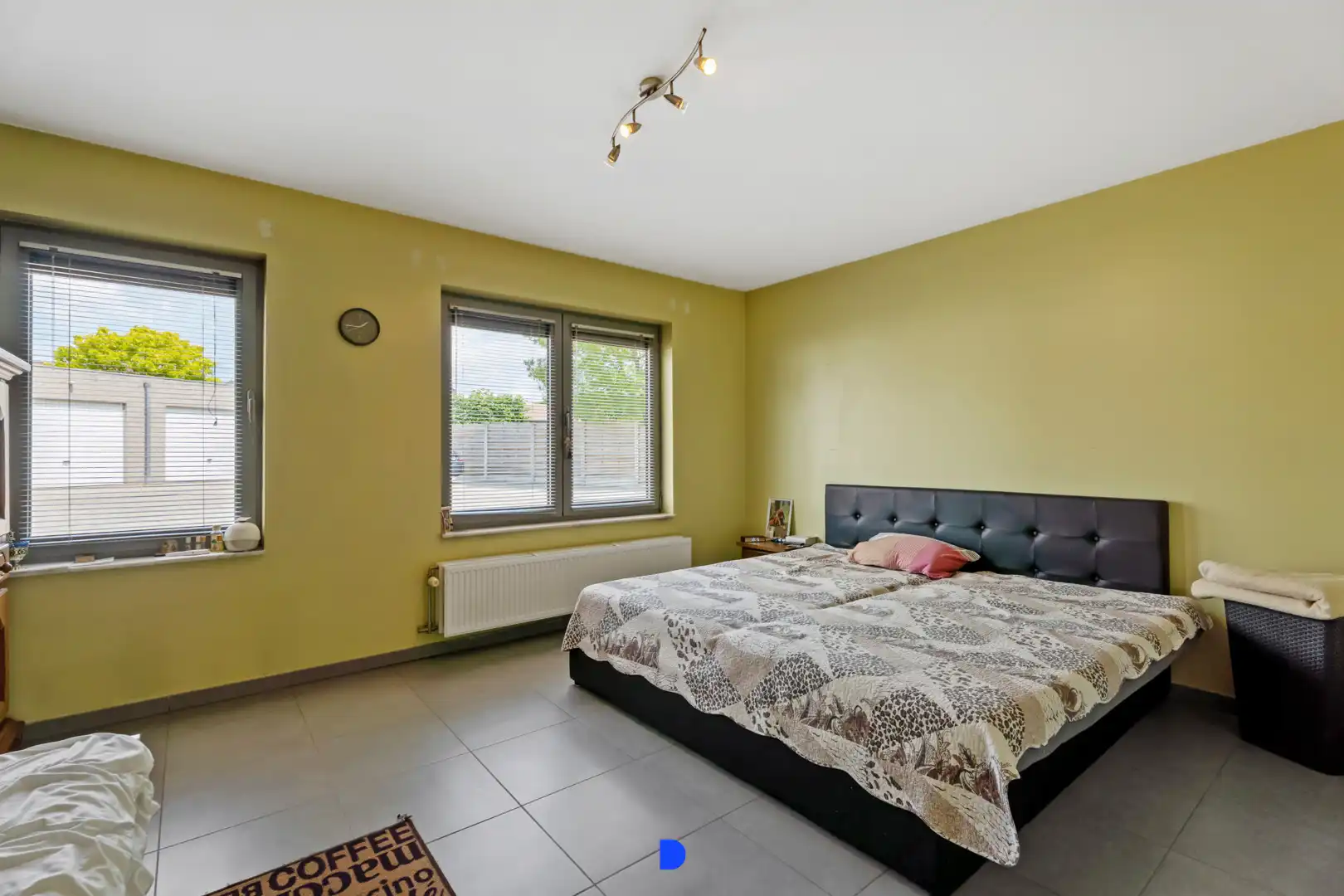 Ruim gelijkvloers appartement met terras. foto 10