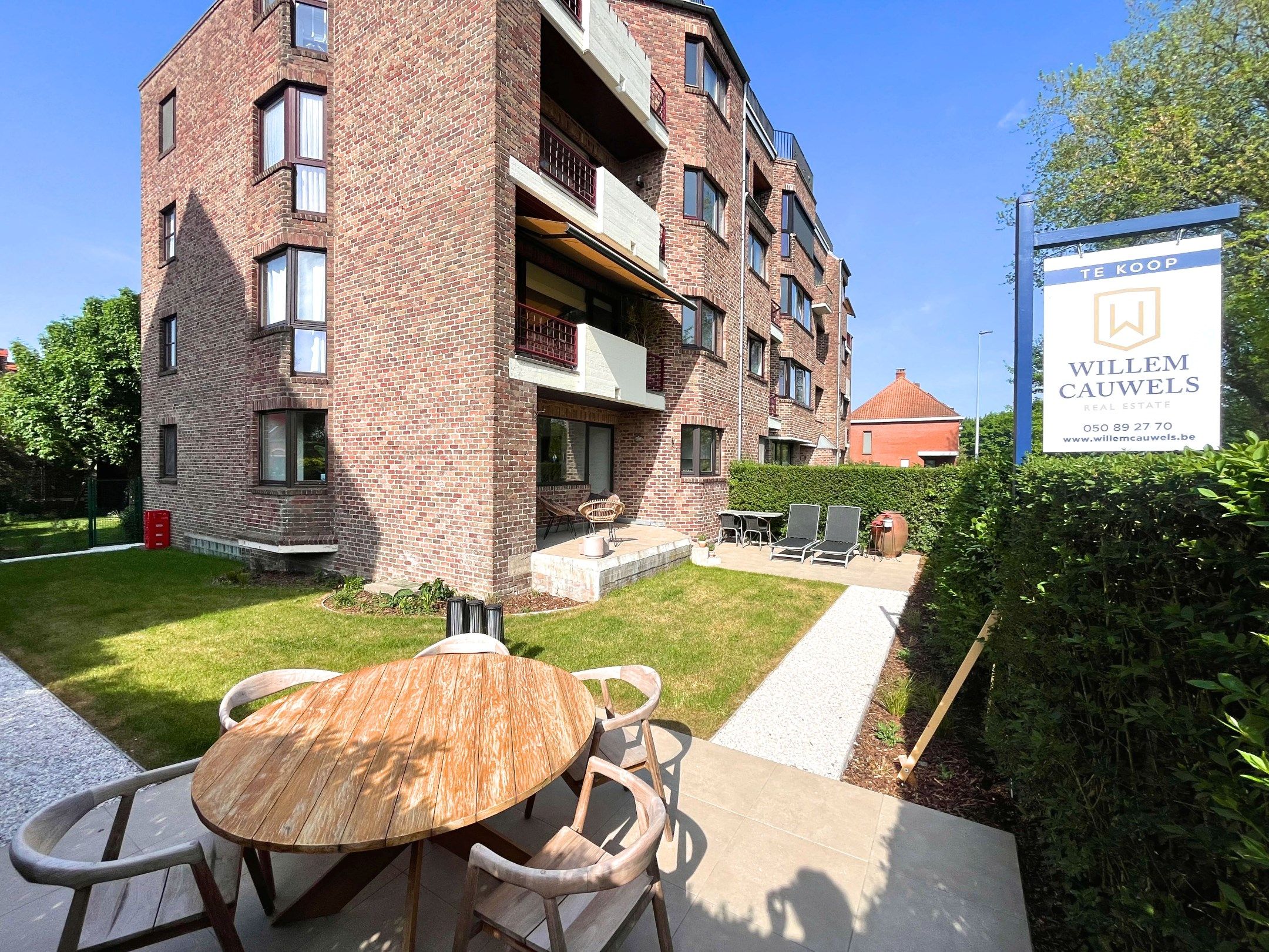 Mooi gelegen appartement (137 m²) te Brugge. Parking inbegrepen. foto 2