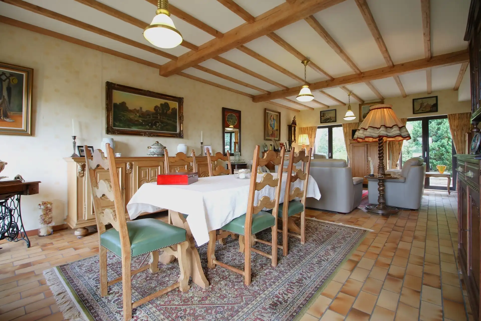 Ruime bungalow in het groen foto 11