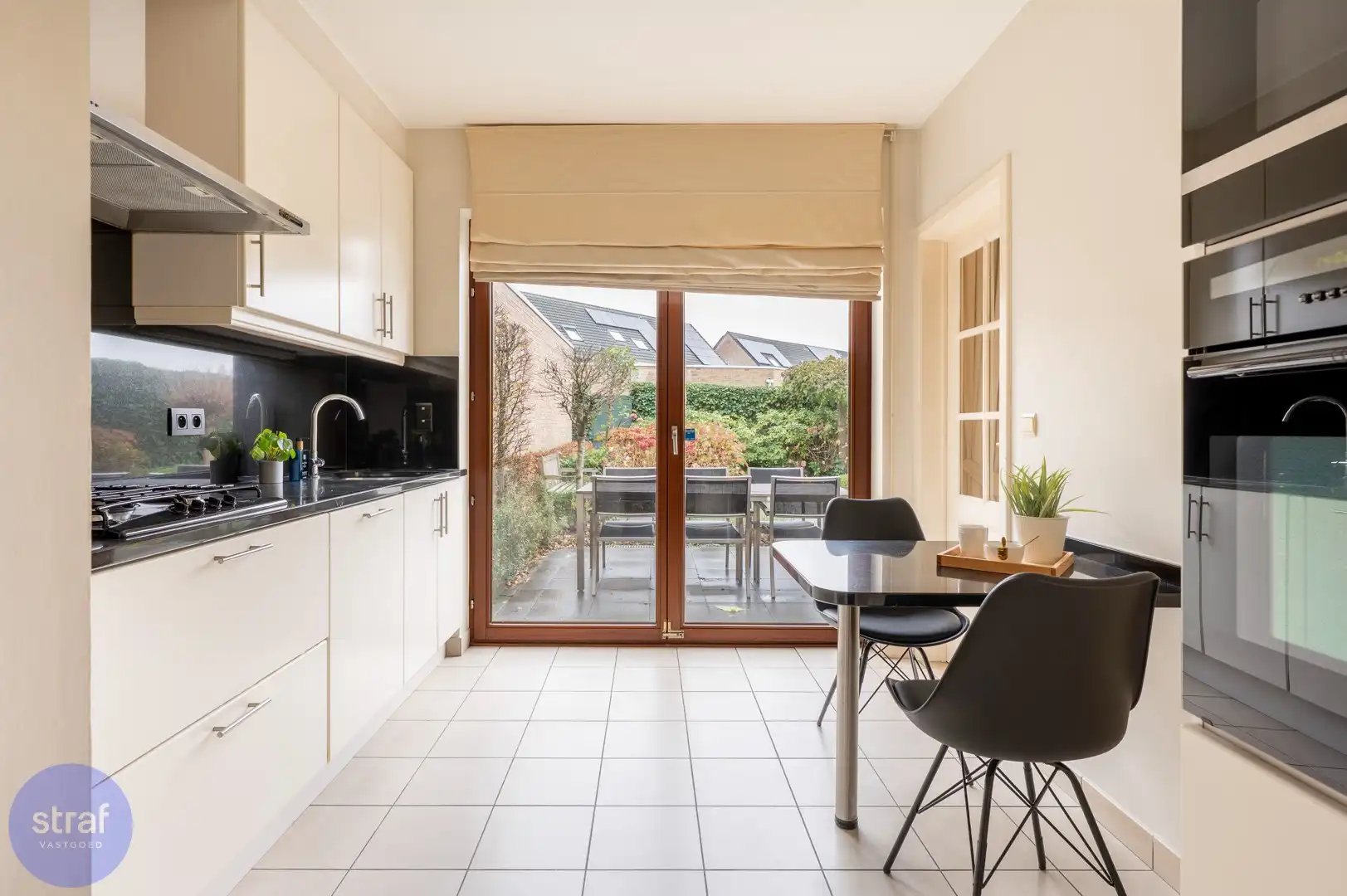 Prachtige woning met veel ruimte foto 6