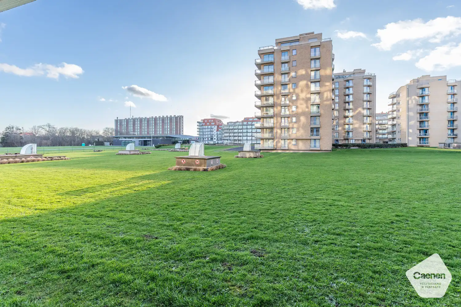 Zuid-west gerichte studio met slaaphoek op A-ligging! foto 10