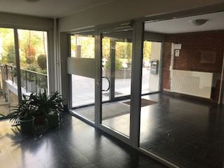 Mooi en ruim appartement met 2 slk, berging en gesloten garage aan het centrum van Genk! foto 14