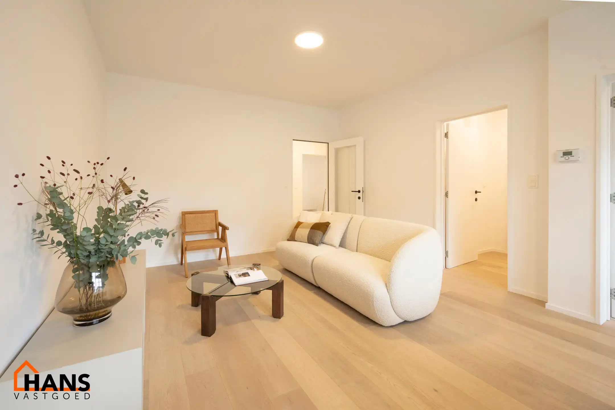 Gerenoveerd gelijkvloers appartement. foto 6