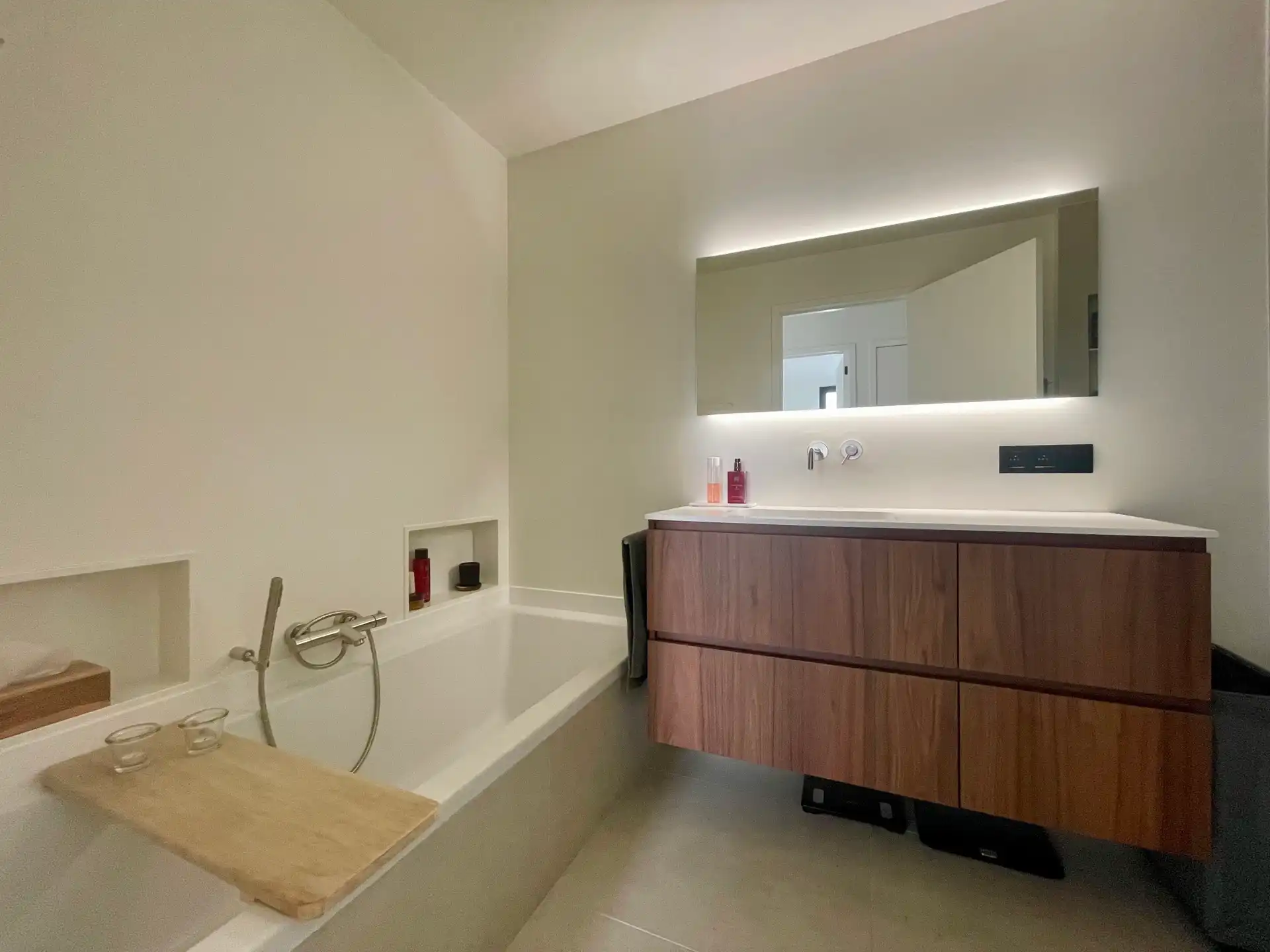 Prachtige penthouse met twee terrassen en parking foto 9