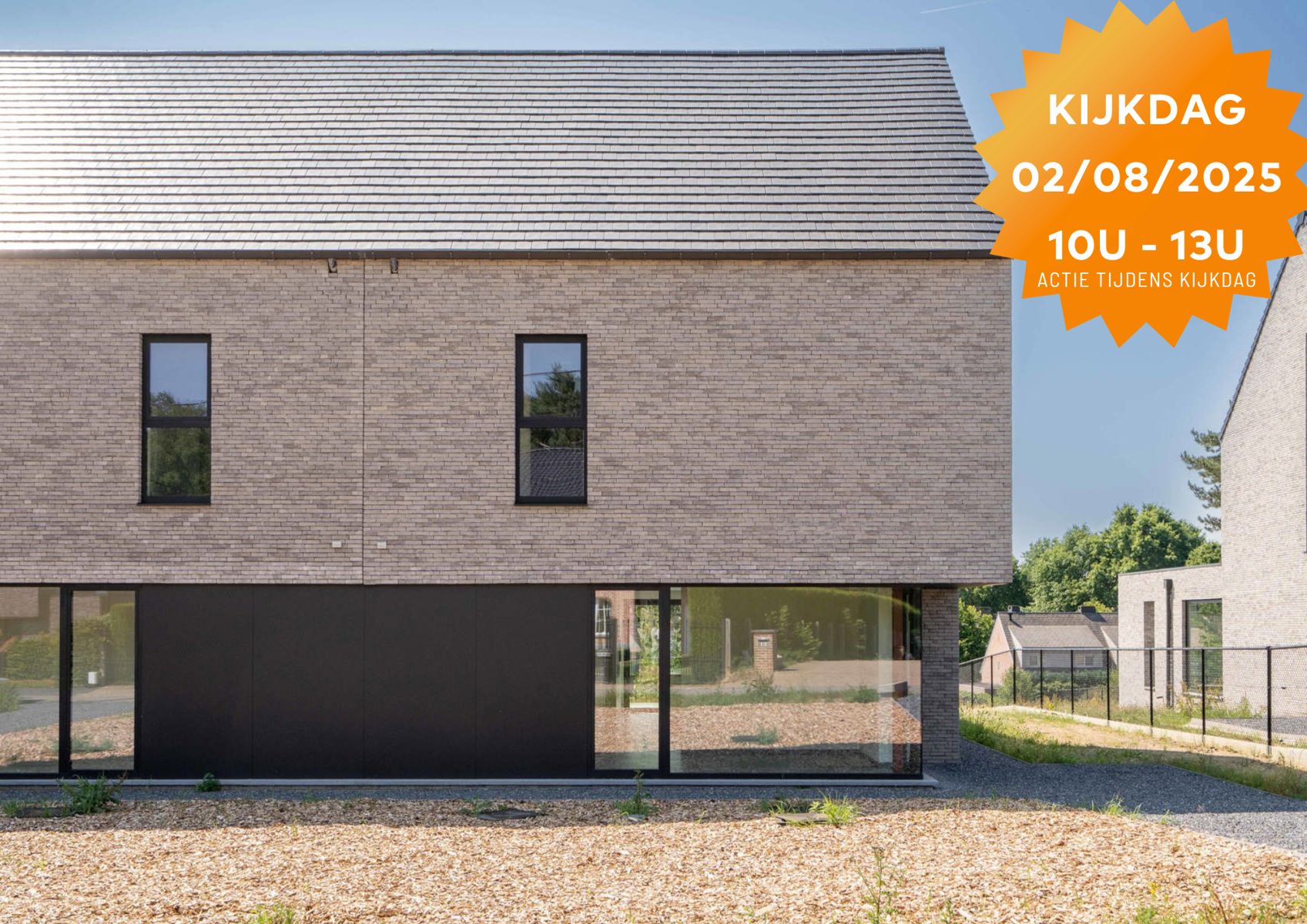 Prachtige nieuwbouwwoning in heel rustige straat te koop! foto {{pictureIndex}}