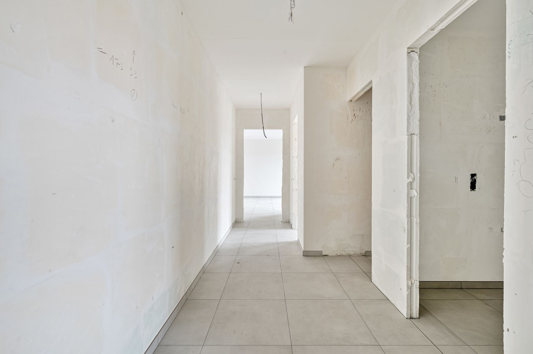 Nieuwbouwappartement met 2 slpks + 2 terrassen foto 6