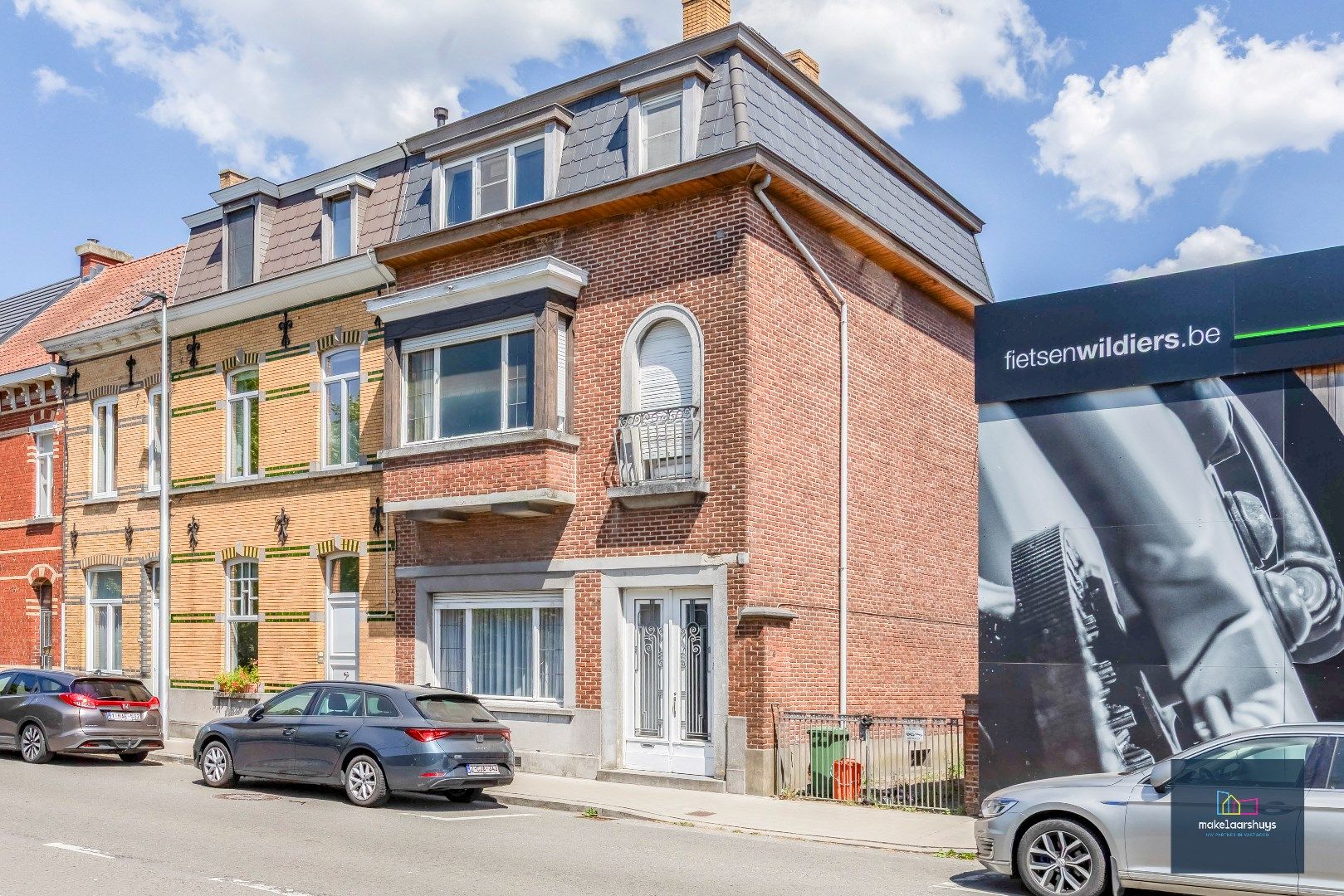 Hoofdfoto van de publicatie: Te renoveren karakterwoning te Gent (Mariakerke) 