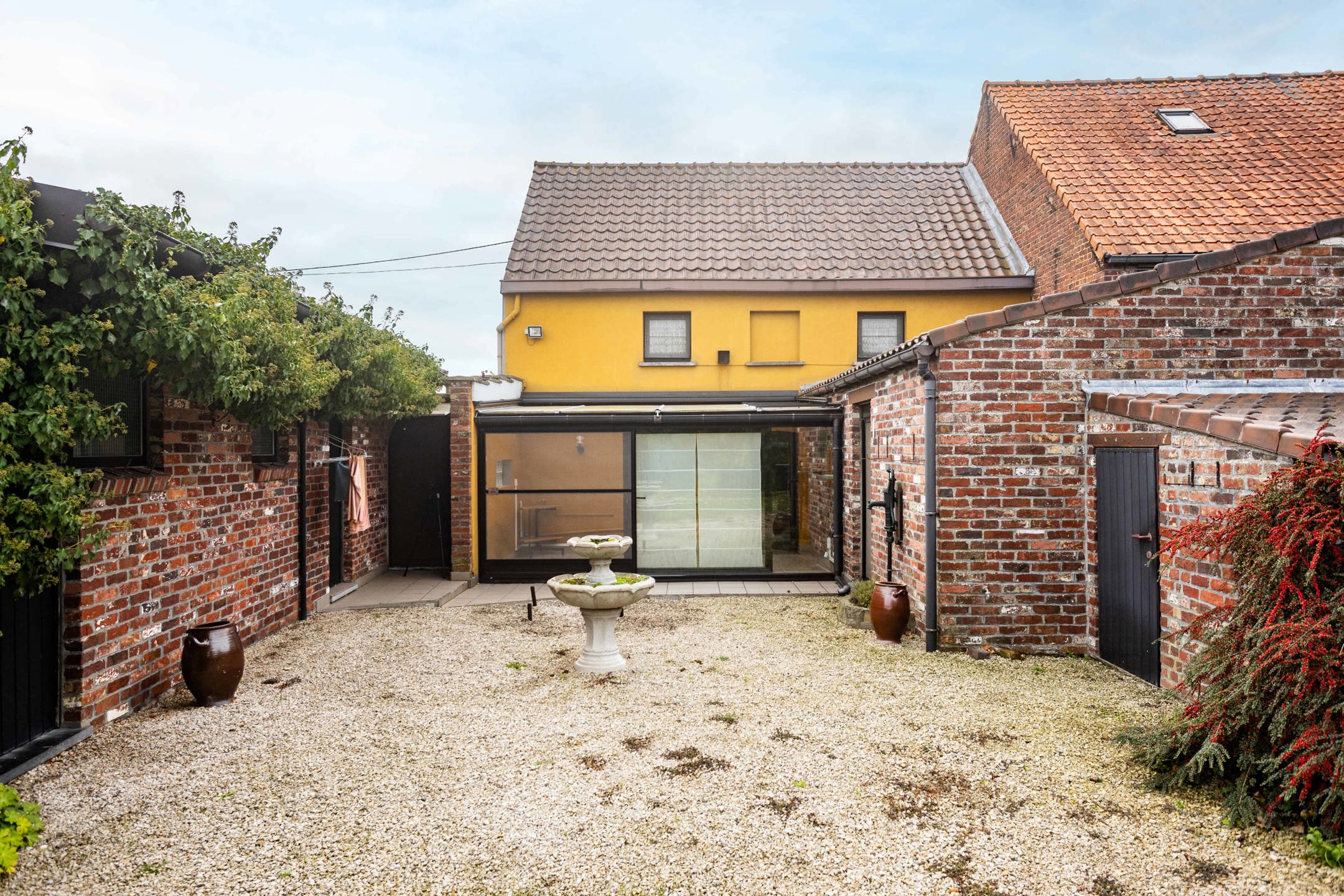 Rustig gelegen woning te koop in Ronse foto 14