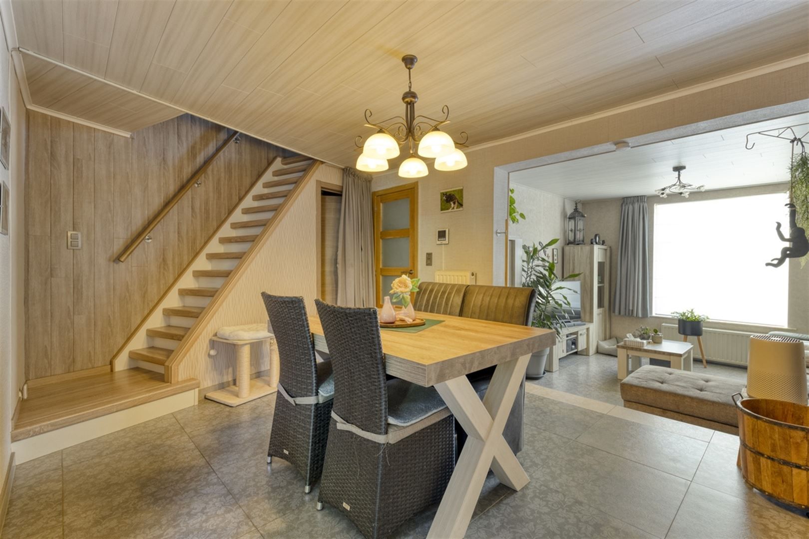 Rustig gelegen woning met garage foto 9