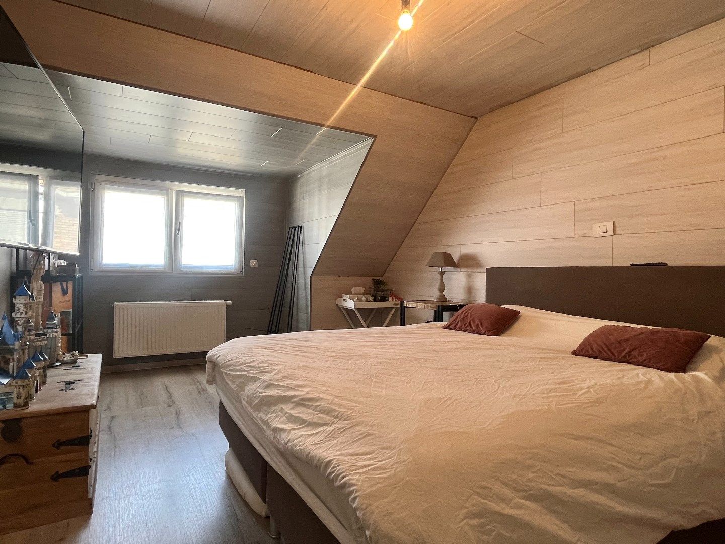 Instapklare woning te koop in Kuurne met zonnepanelen en aangename tuin. foto 14