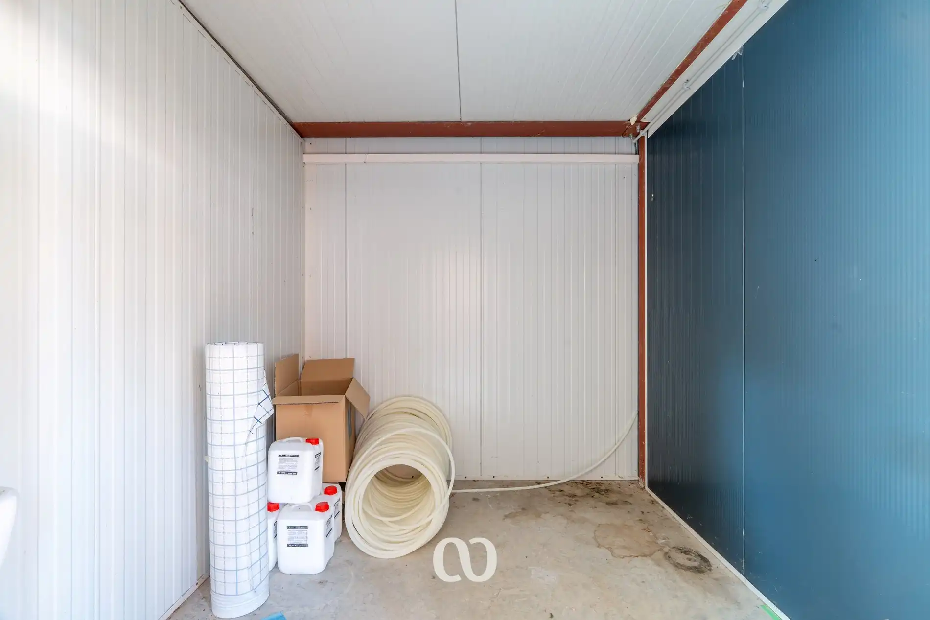 Ruime casco woning met tal van mogelijkheden! foto 9