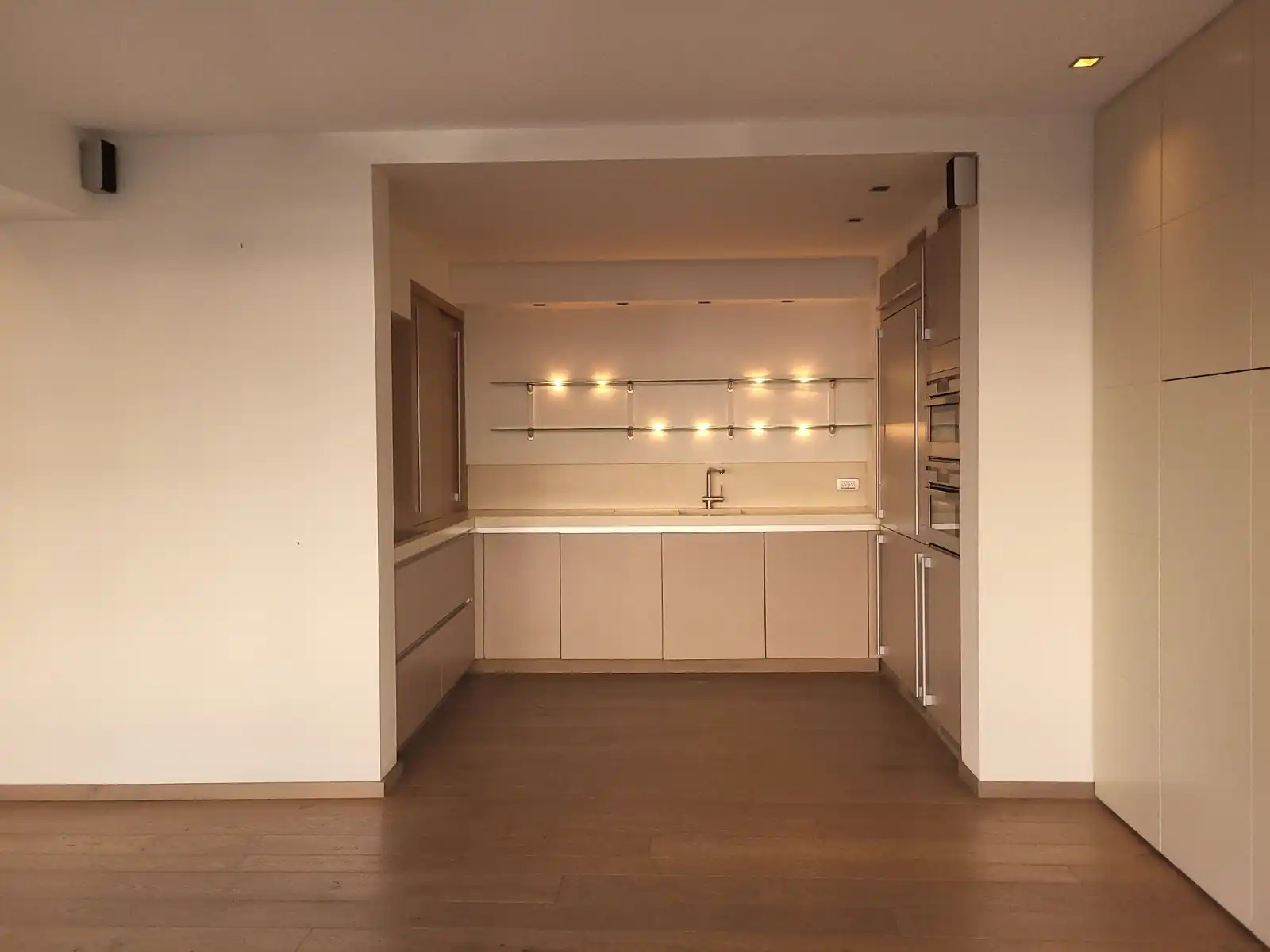 1-slaapkamerappartement  in hartje Deinze foto 5