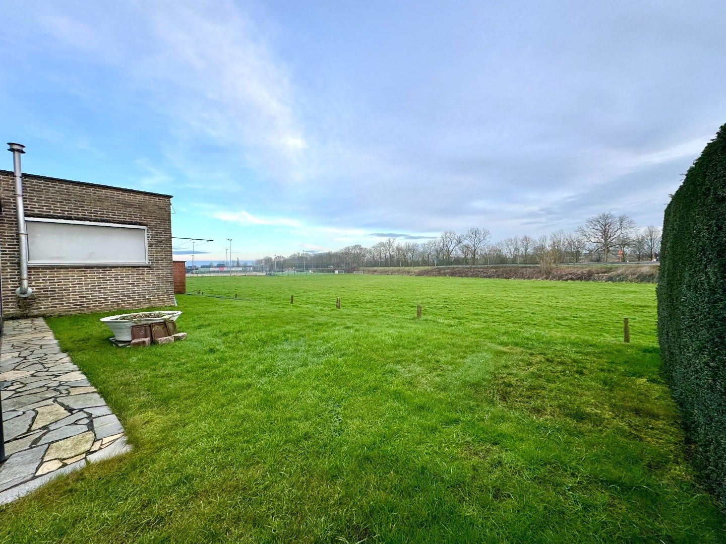 ALLEENSTAANDE VILLA MET 4 SLAAPKAMERS, GARAGE EN TUIN foto 23
