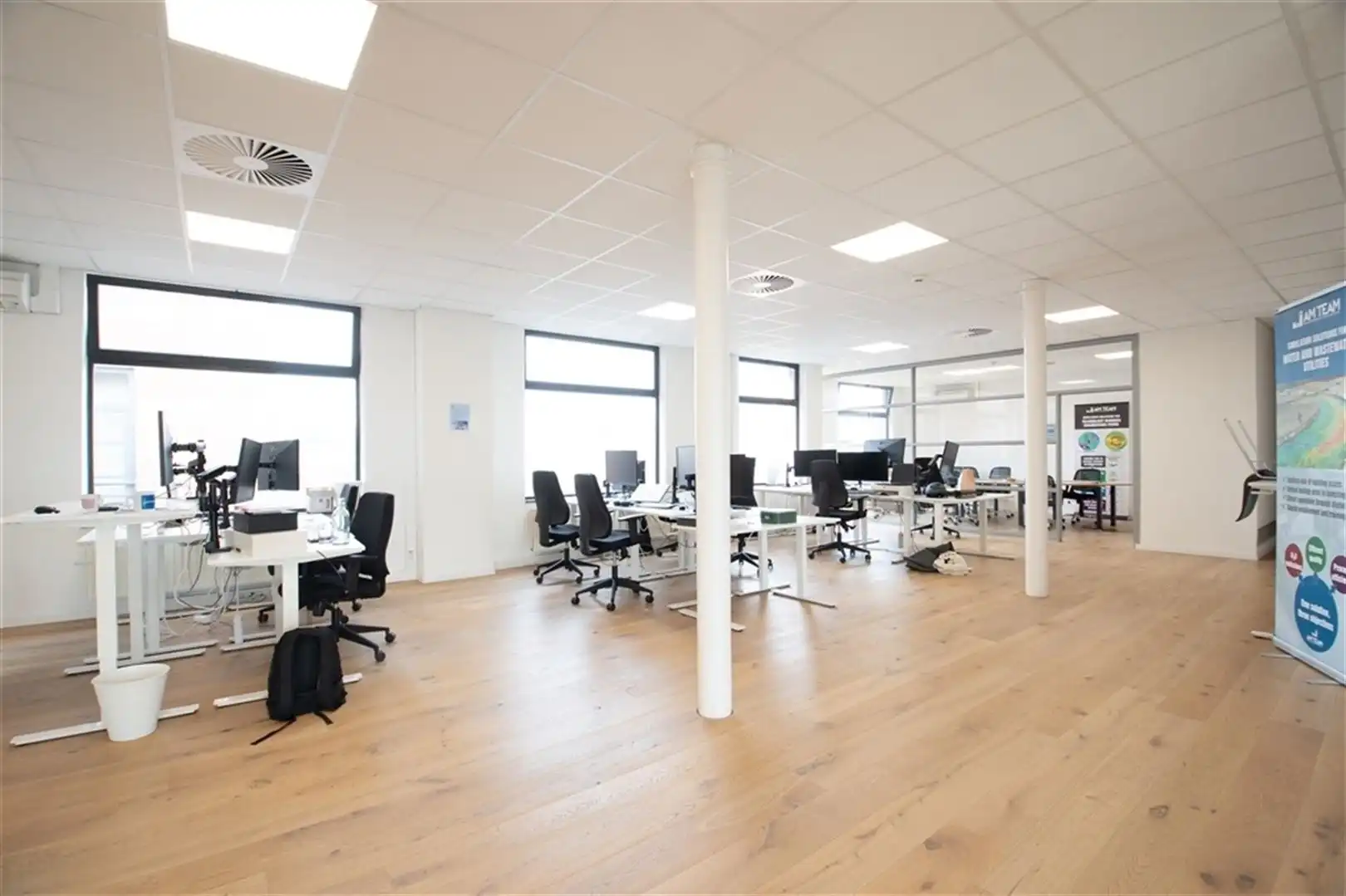 Rustig gelegen loftkantoren nabij Dampoort Station van 210 m² foto 12