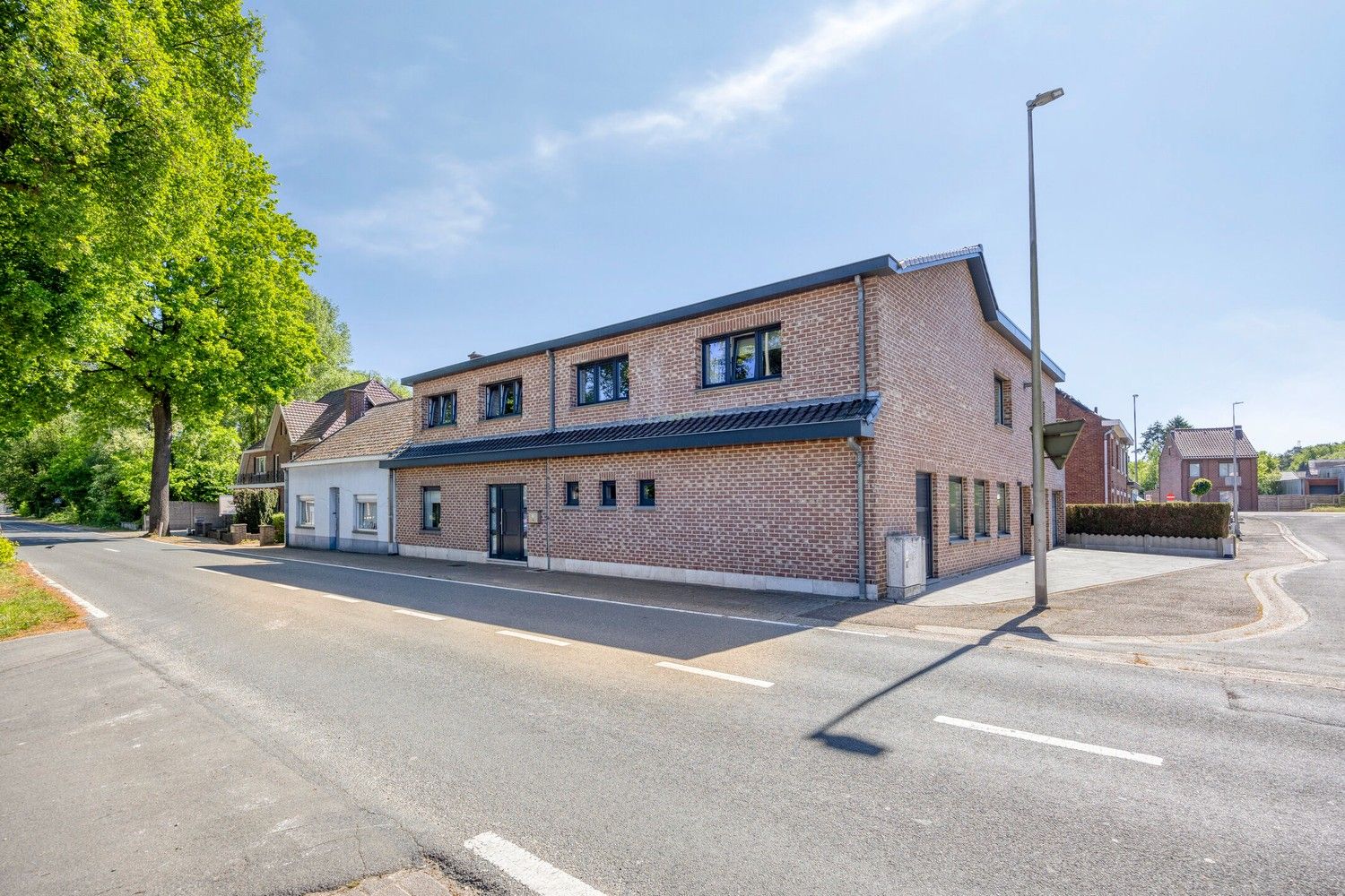 Ruim en instapklaar appartement met terras, garage en 3 slaapkamers in hartje As foto 29