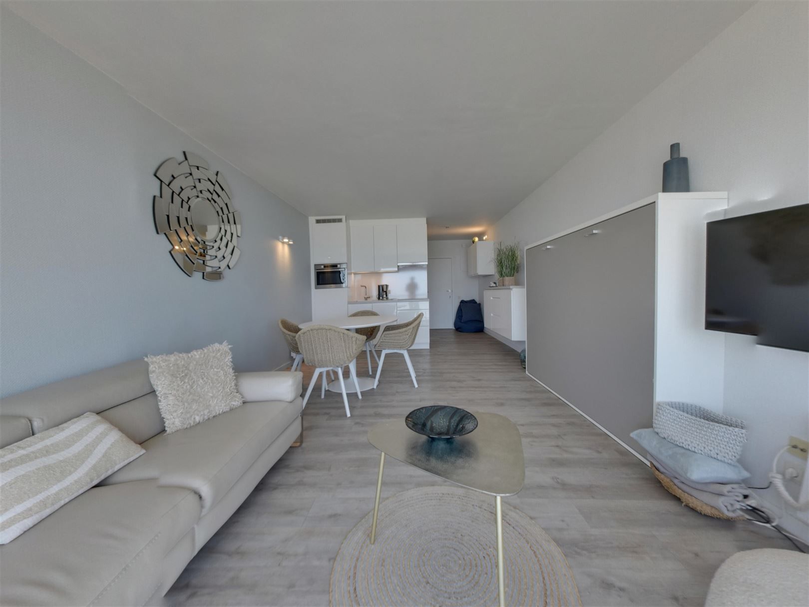 studio met frontaal zeezicht foto 4