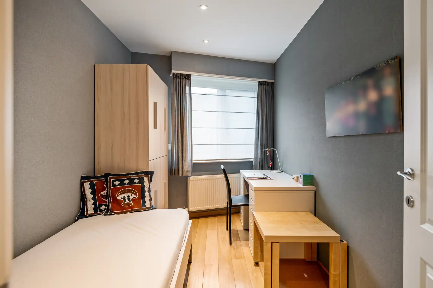 Ruim gelijkvloers appartement vlak buiten centrum Aartselaar foto 11