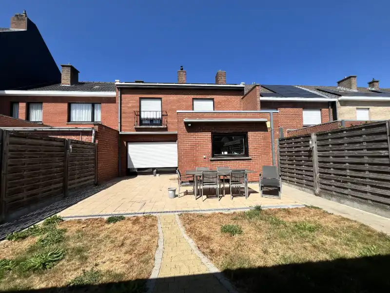 Woning met 3 slpkms en 14 zonnepanelen foto 3