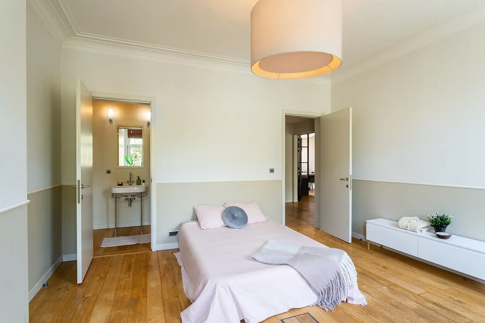 Royaal charme appartement van 195m² met 3 slk en 3 badk + P foto 25