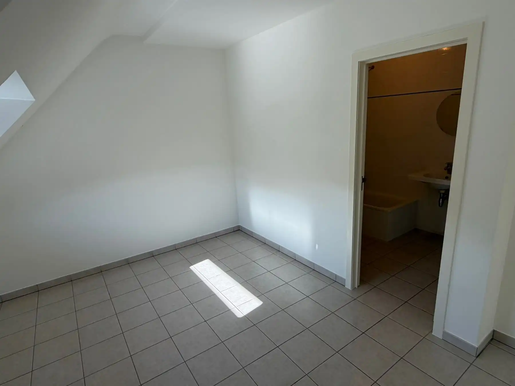 Praktisch appartement in stad foto 7