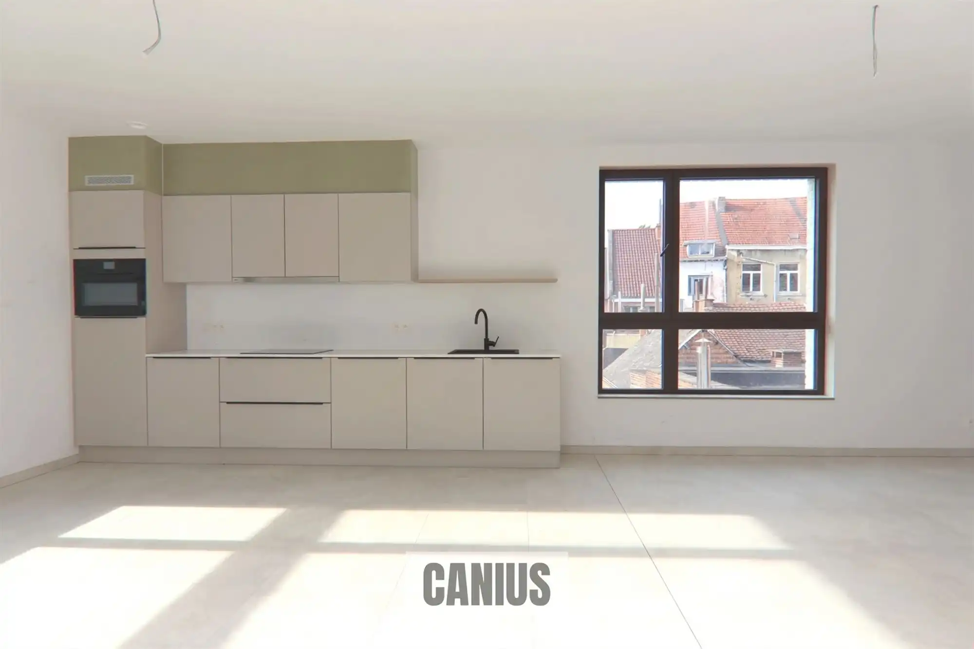 APPARTEMENT – 2 SLPKS – TERRAS IN HARTJE SINT-TRUIDEN foto {{pictureIndex}}
