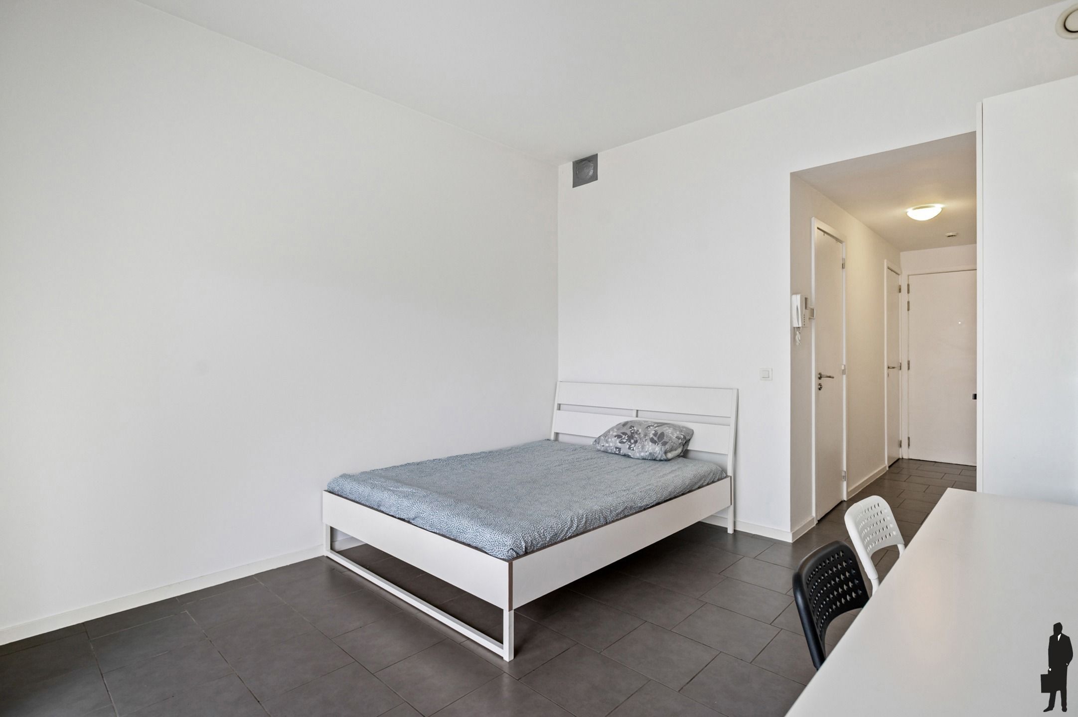 Compacte en lichtrijke studio op toplocatie in Antwerpen foto 6
