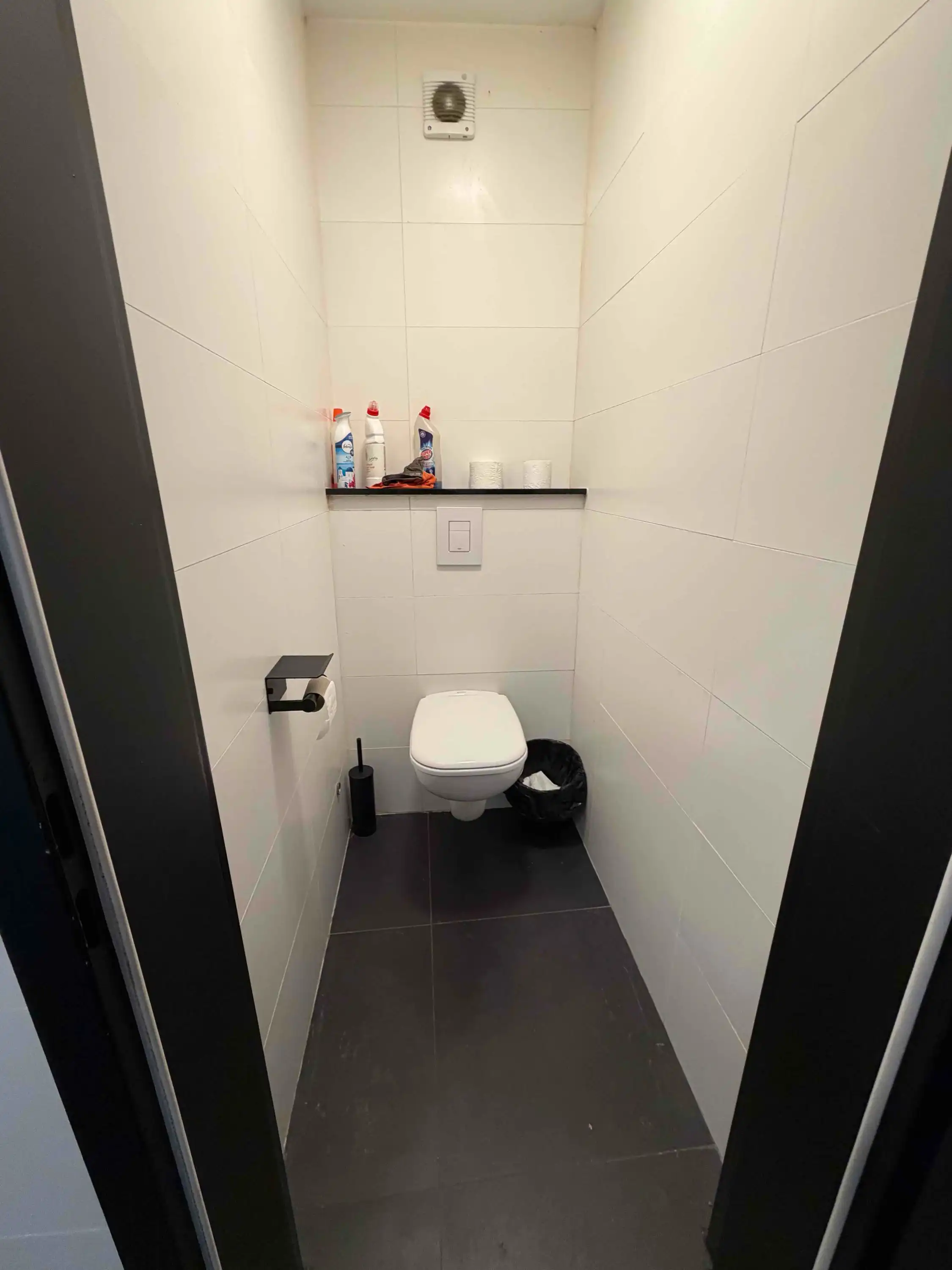 Gerenoveerd handelspand met instapklaar duplexappartement en tuintje foto 21
