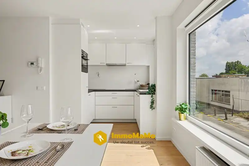 RECENT GERENOVEERD 1 SLAAPKAMER APPARTEMENT TE KOOP IN ZELZATE foto 3