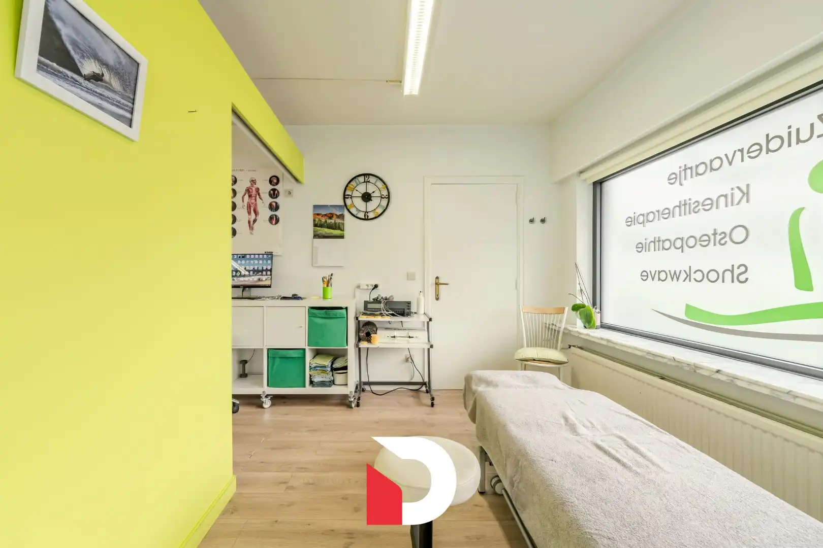 Instapklare hoekwoning met praktijkmogelijkheid in topbuurt nabij centrum Brugge foto 14