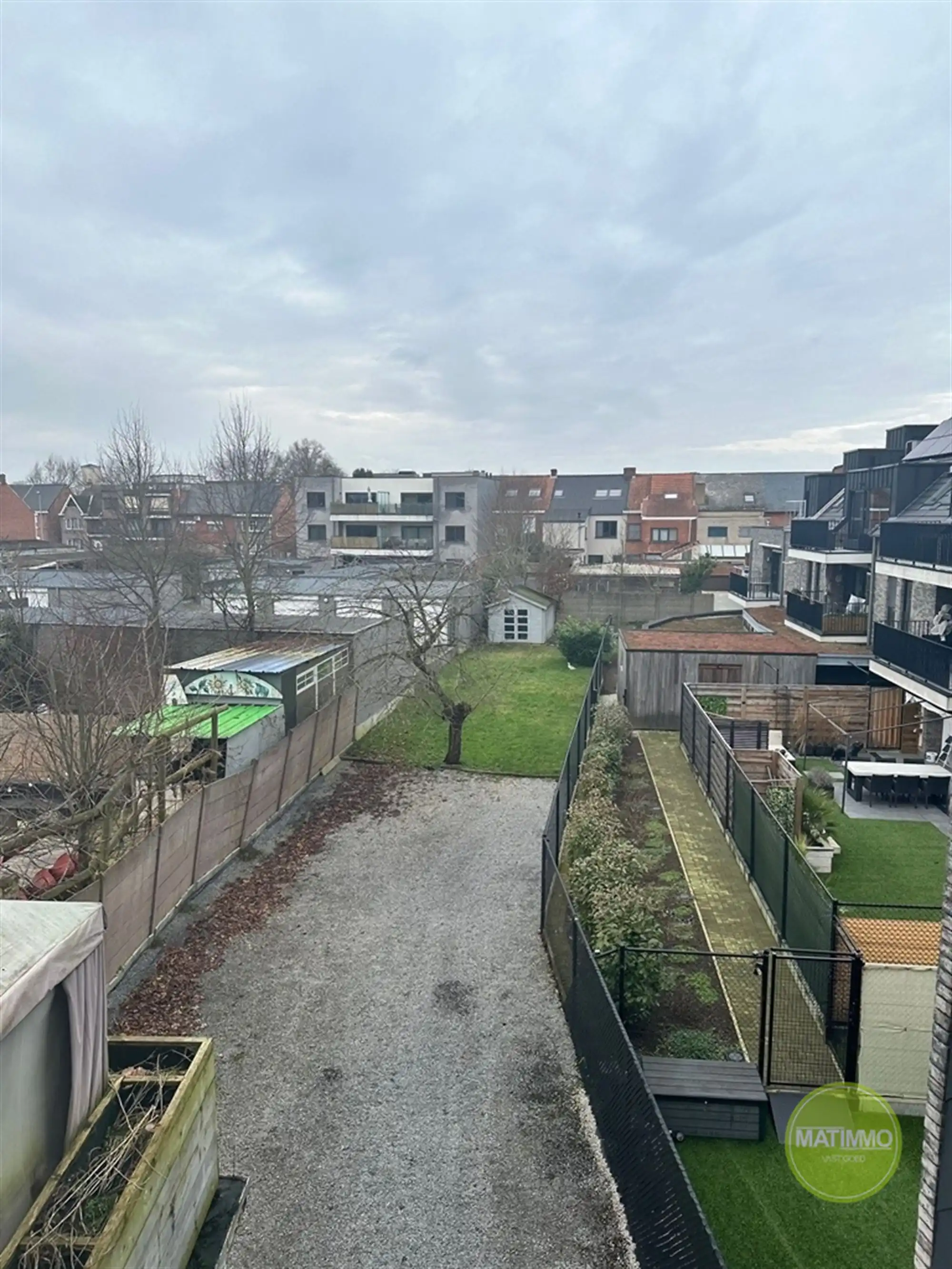 Ruim duplex-appartement met 2 slaapkamers en terras foto 14