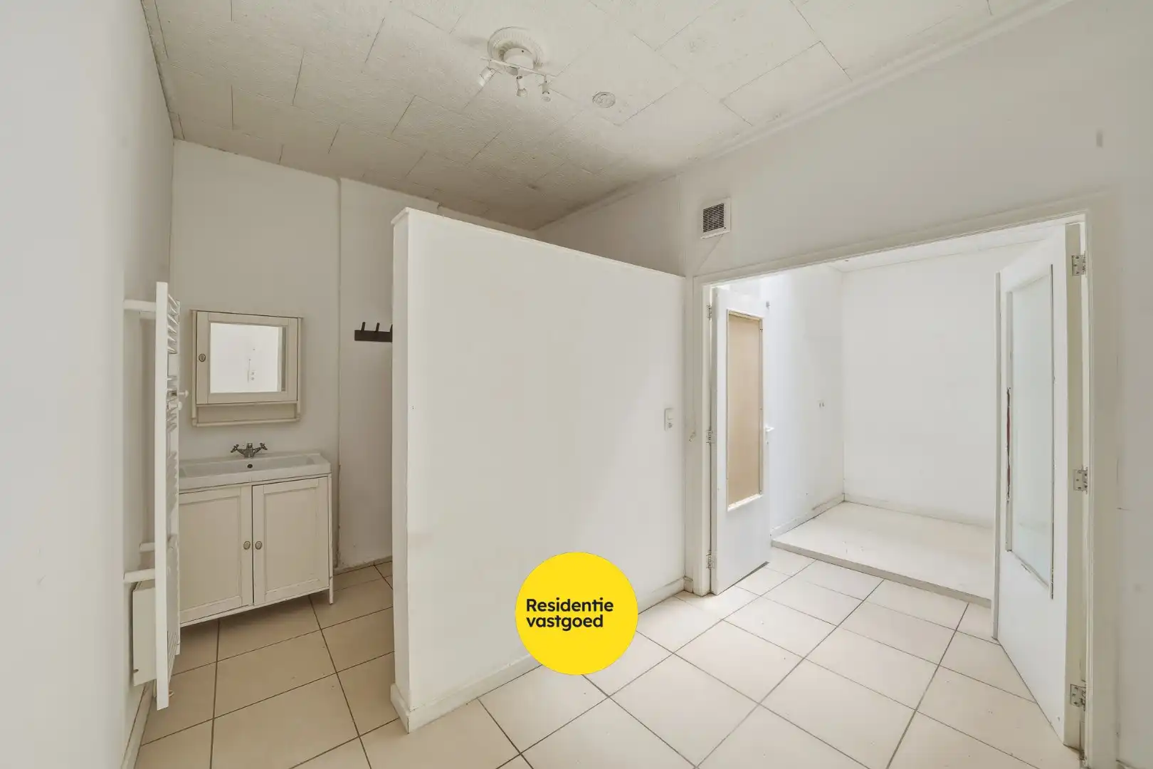 Op te frissen appartement in centrum Oostende foto 13