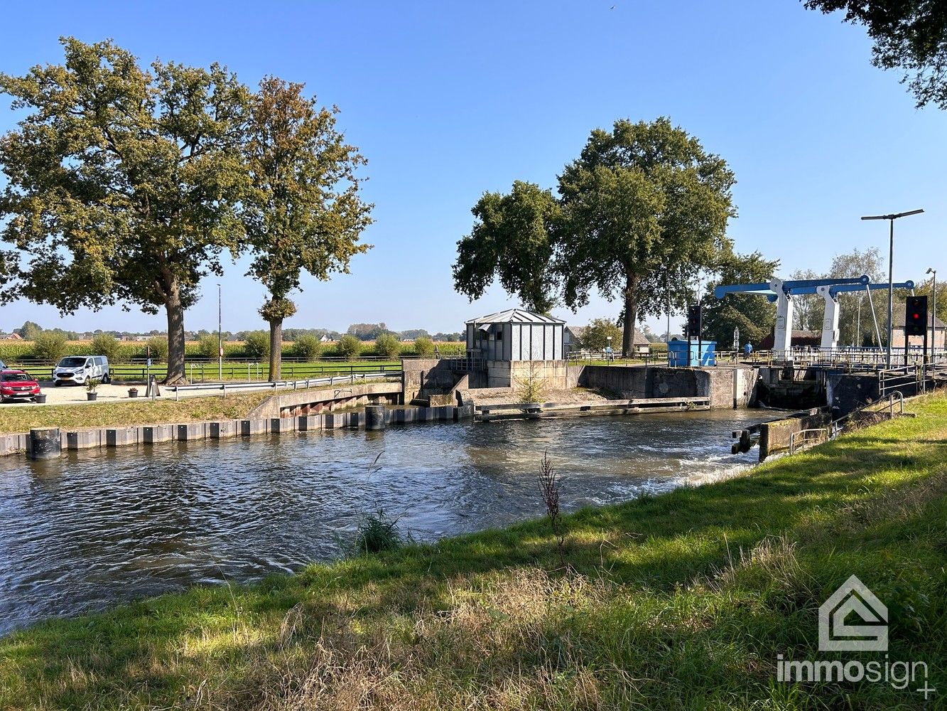 In het groen verscholen, vrijstaand landhuis met prachtige natuurtuin op 2100m² foto 57