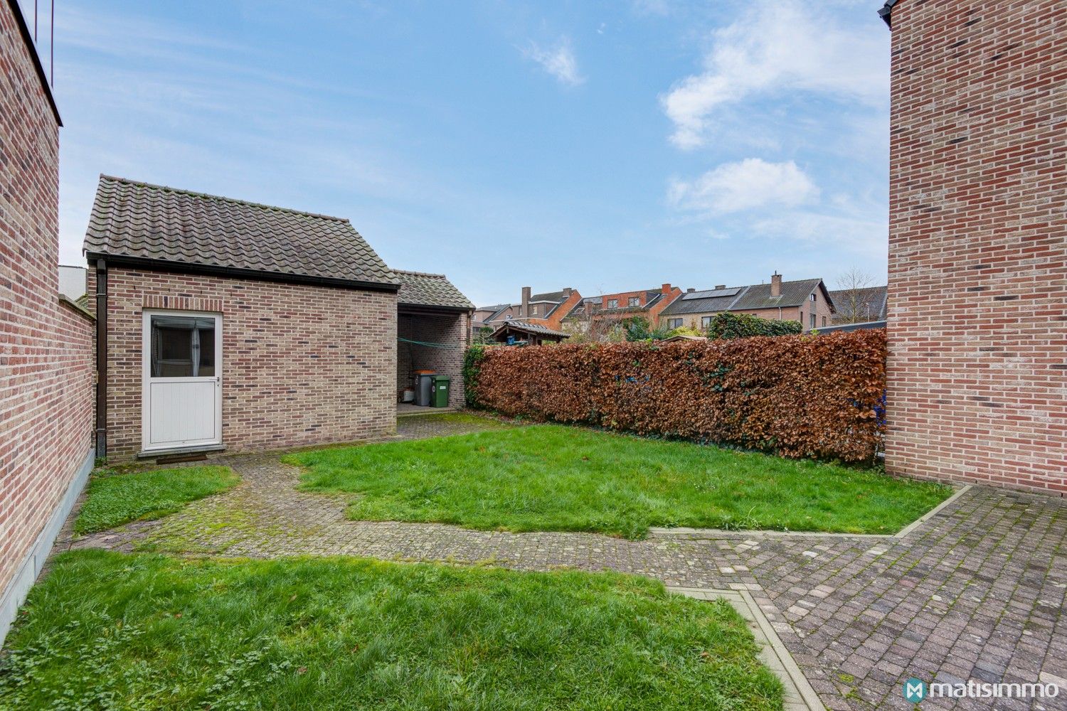 TUSSENWONING MET 3 SLAAPKAMERS, TUIN EN VRIJSTAANDE GARAGE IN BILZEN-CENTRUM foto 31