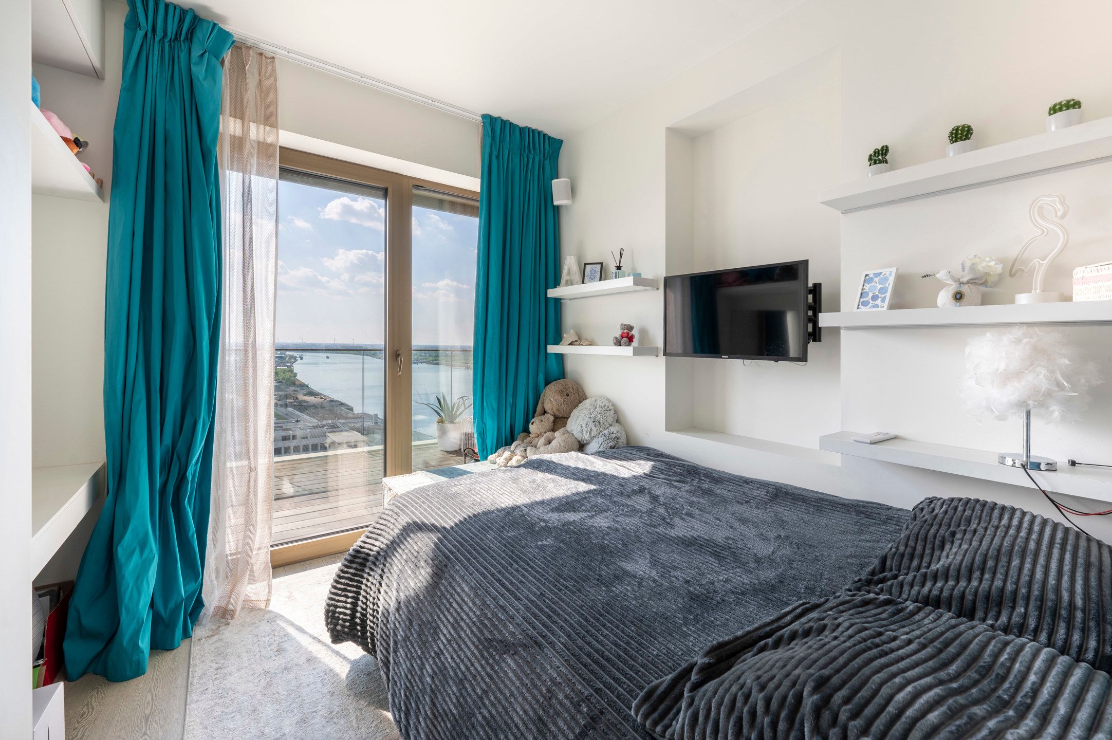 Exclusief appartement (ca.210m²) met riante terassen (ca.140m²) én zicht op de Schelde en de Stad!  foto 12