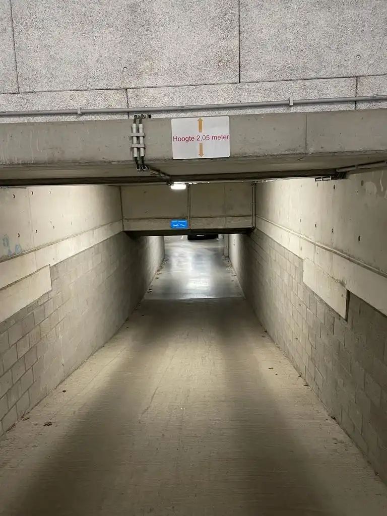 Ondergrondse autostaanplaats aan Park Spoor Noord foto 3
