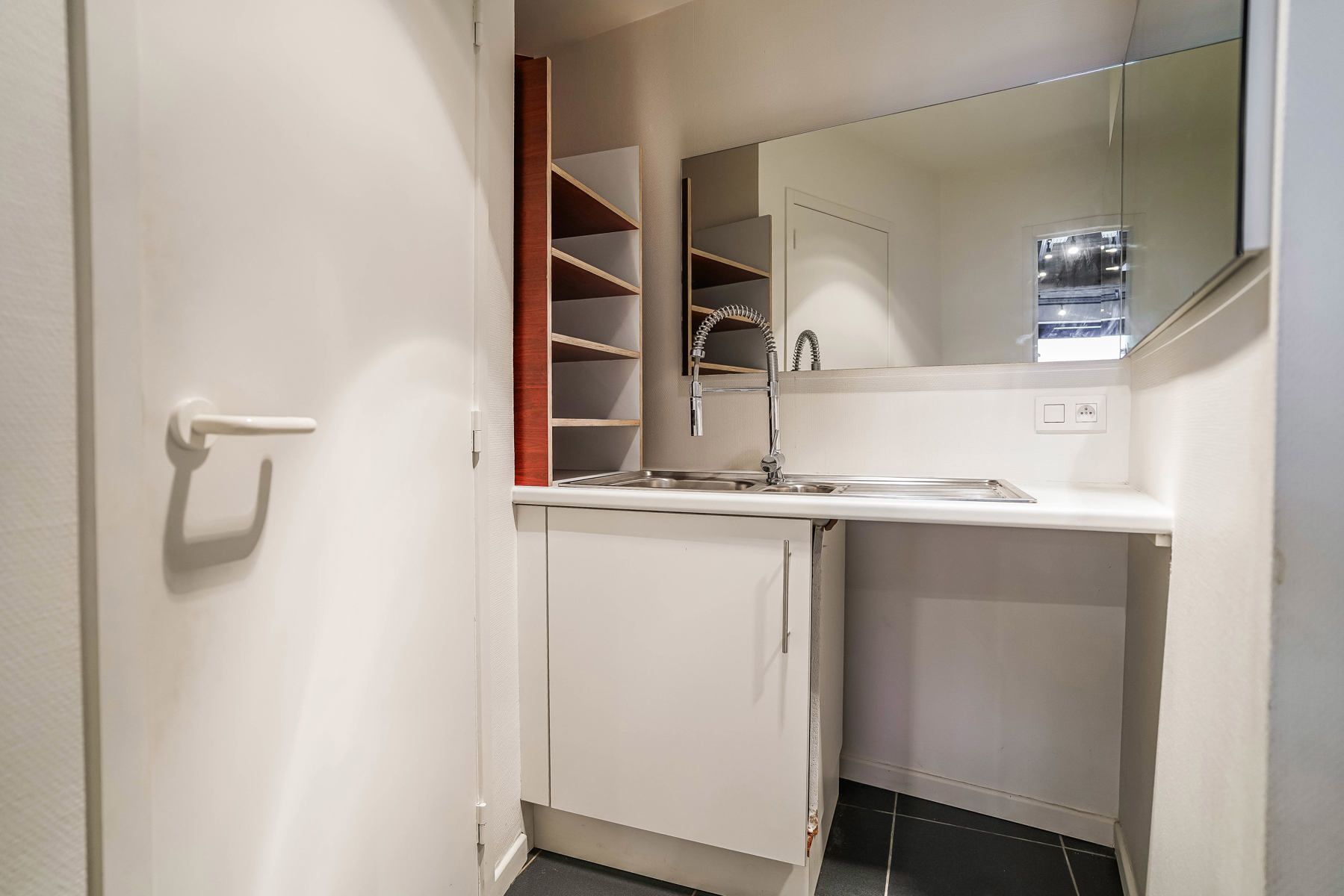 Winkel of kantoor te huur in centrum Londerzeel foto 5