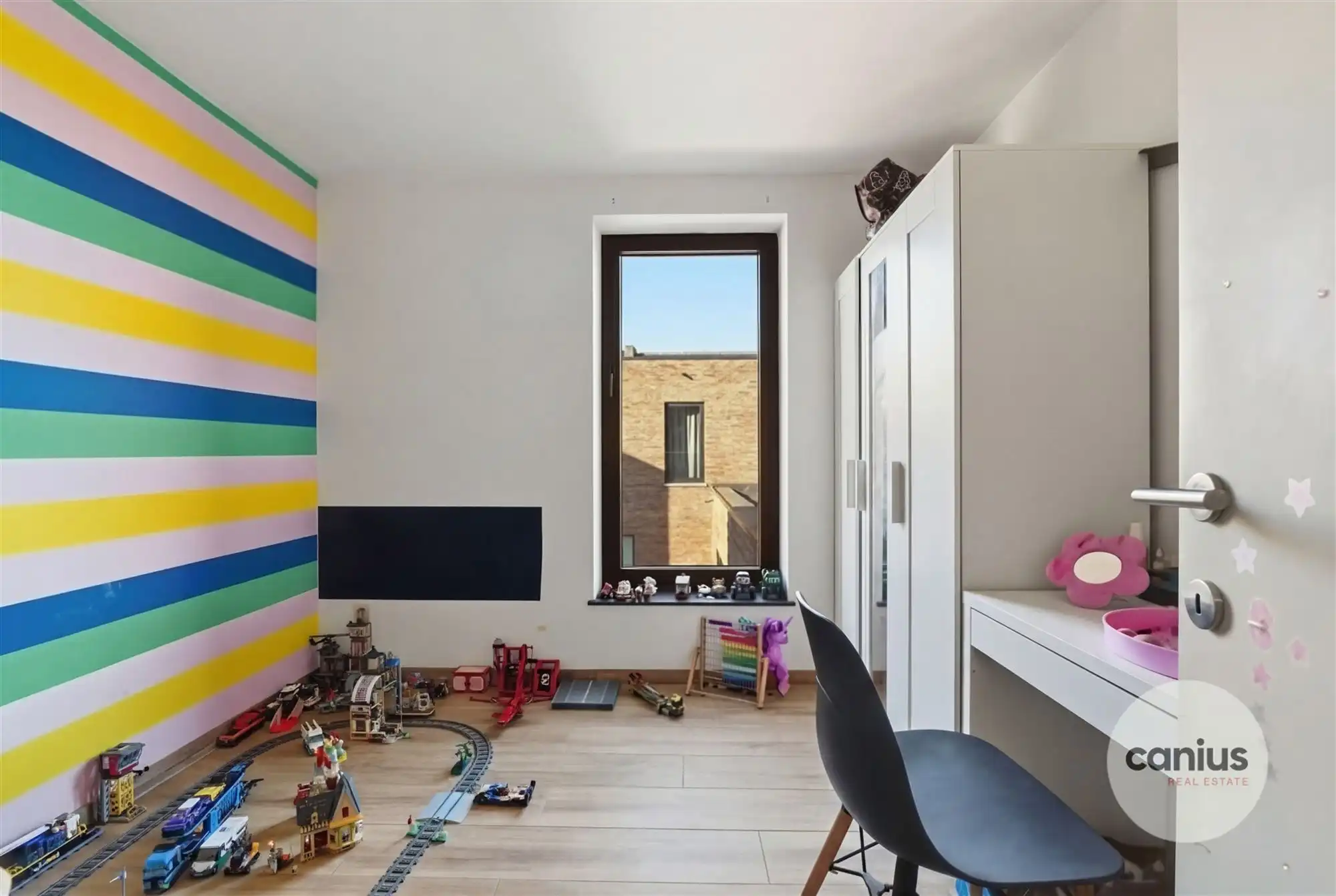 LEUKE WONING MET 3 SLPKS  NABIJ HET CENTRUM foto 14