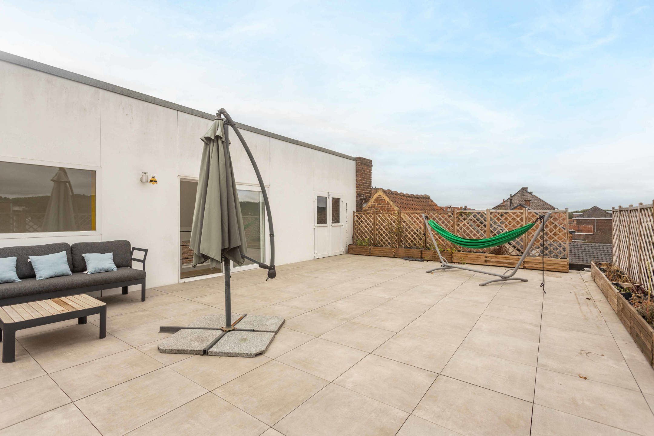 Zeer ruime en trendy stadswoning met heerlijk dakterras! foto 17