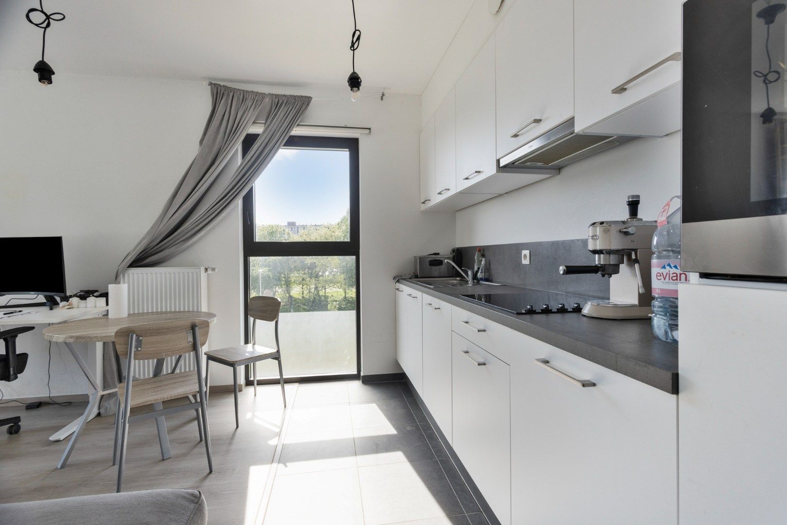 Modern en energiezuinig appartement met terras en parking op centrale ligging foto 4