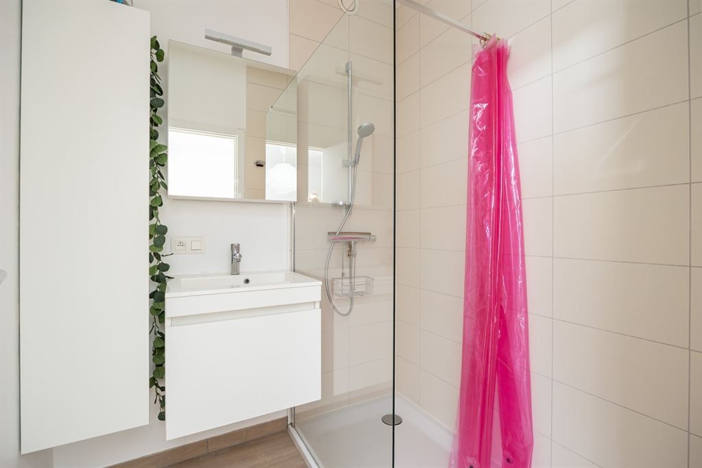 gerenoveerd appartement top als investering foto 9