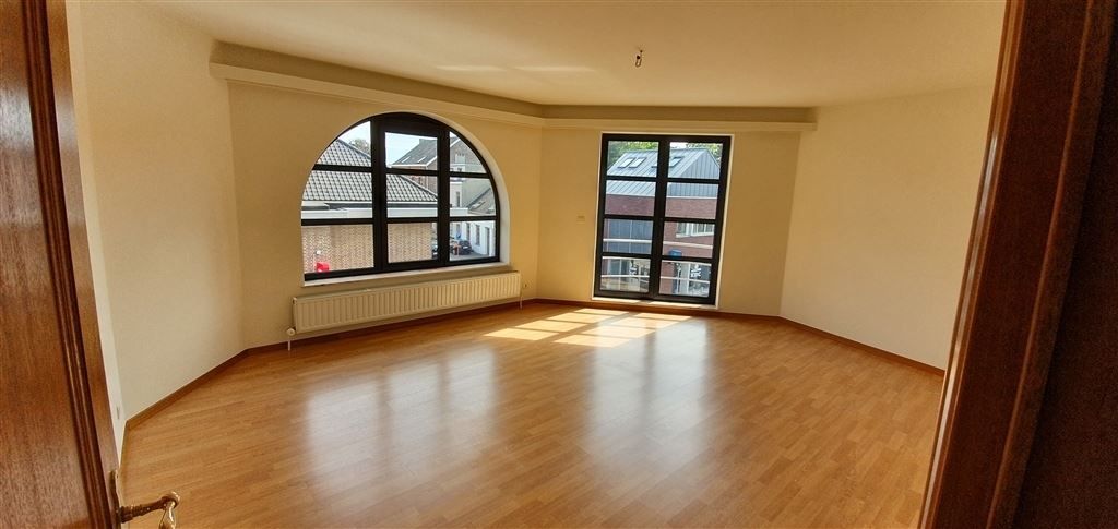 Luxueus afgewerkt triplex-appartement met groot terras foto 8