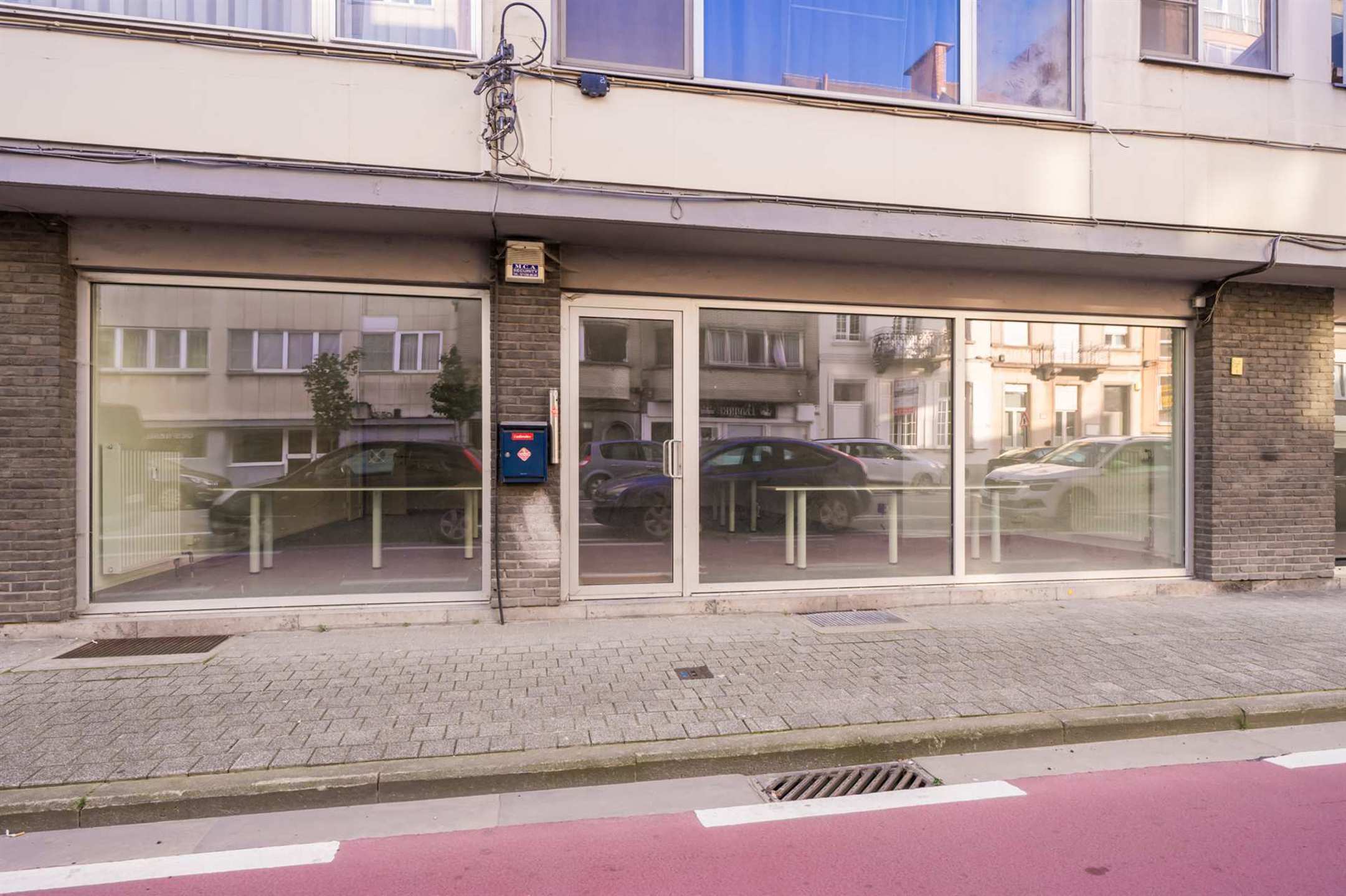 POP-UP - Recent gerenoveerde handelsruimte op toplocatie aan het station foto {{pictureIndex}}